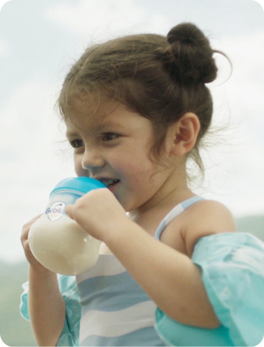 Bebilon 3 Advance Pronutra Junior ZESTAW 2x 1000 g + chusteczki NIVEA BABY Wiek podawania 13 - 24 miesięcy