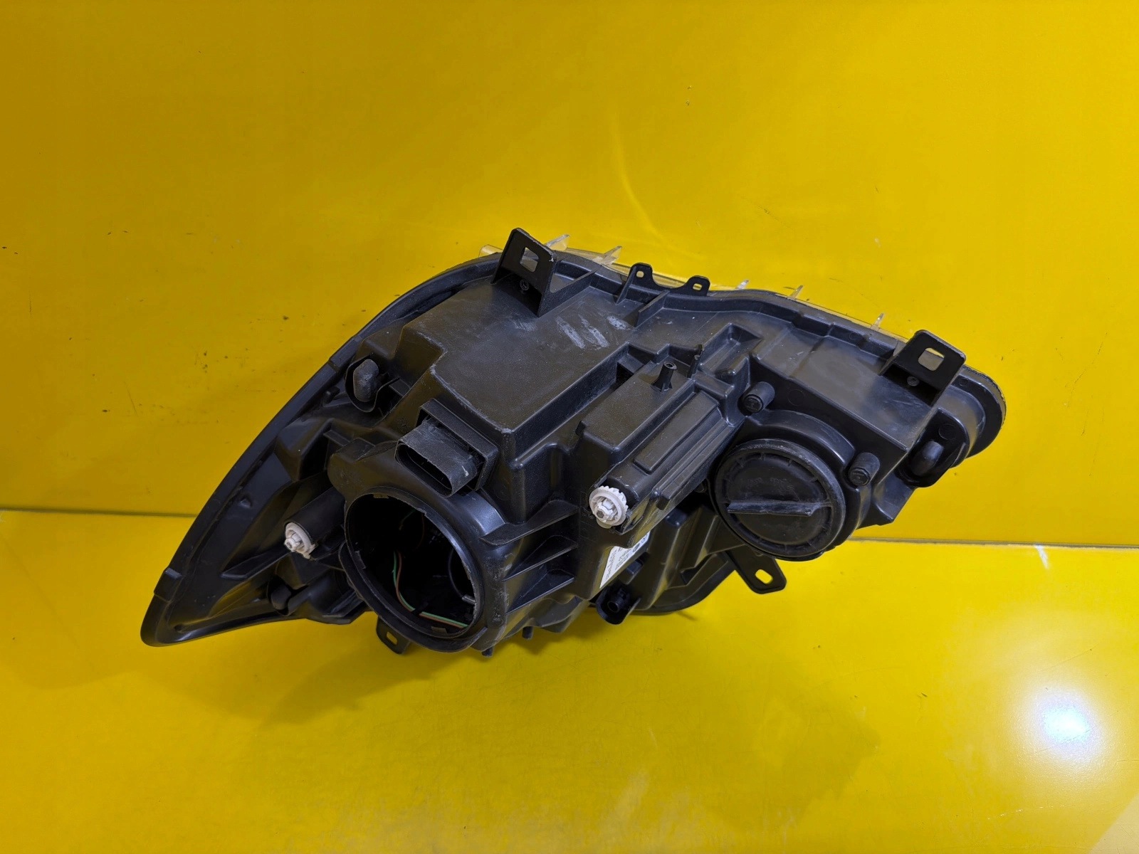light right Mercedes Sprinter W906 Bi-Xenon Led A9068203261