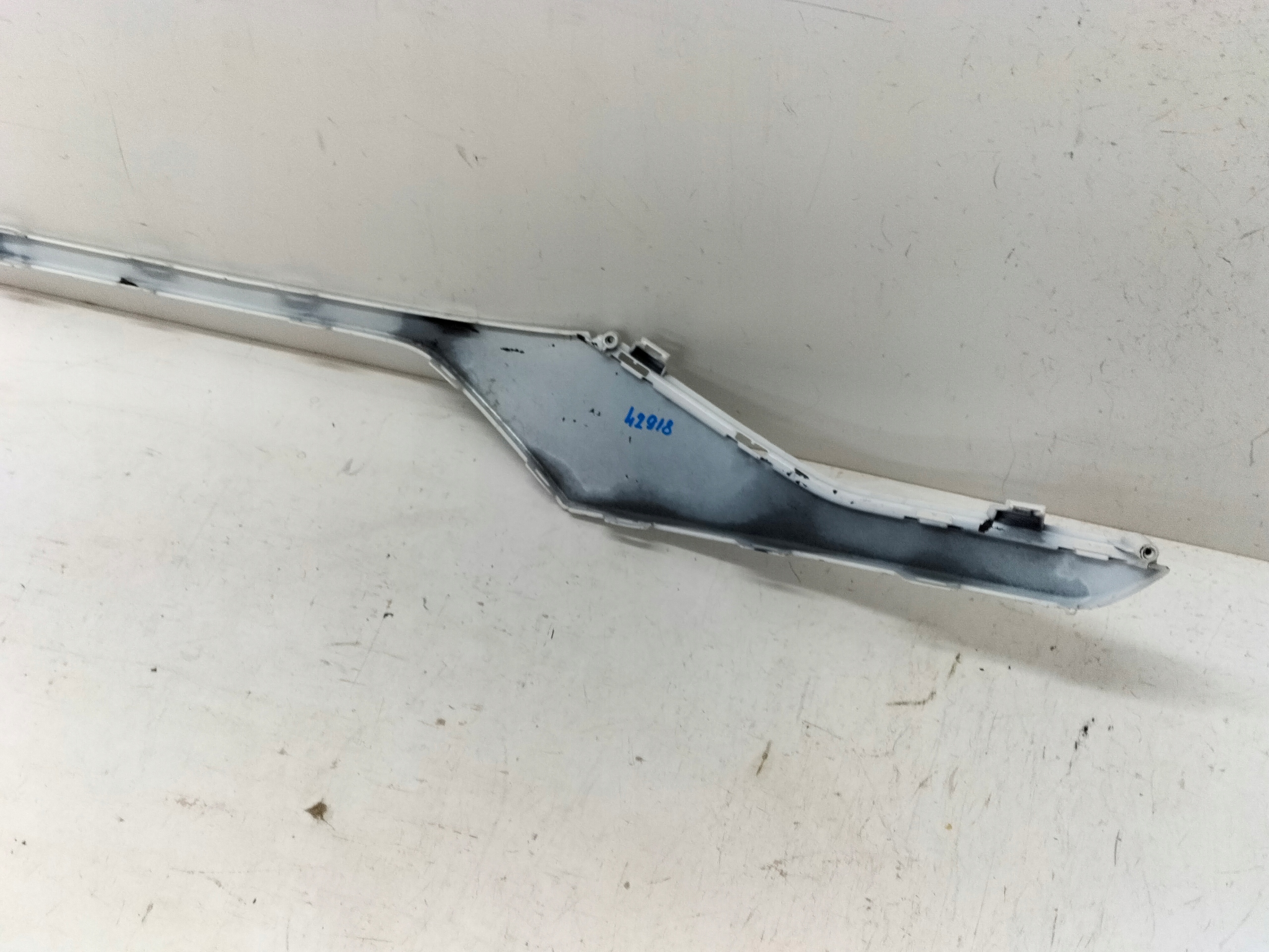moulding cap of a bumper front AUDI Q2 LIFT 21- S-LINE
