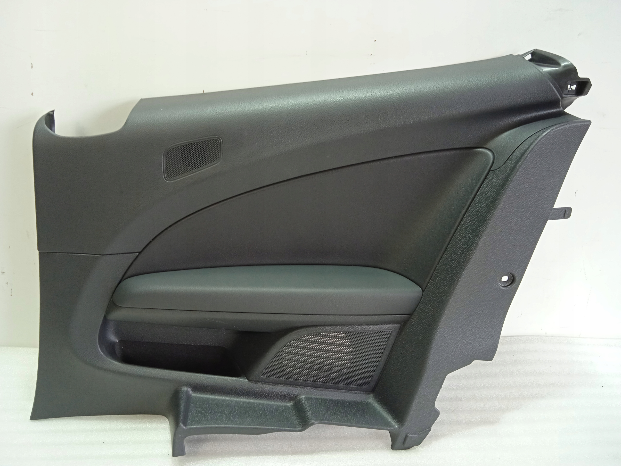 карта дверная задний правый vw SCIROCCO 1K8867044BB