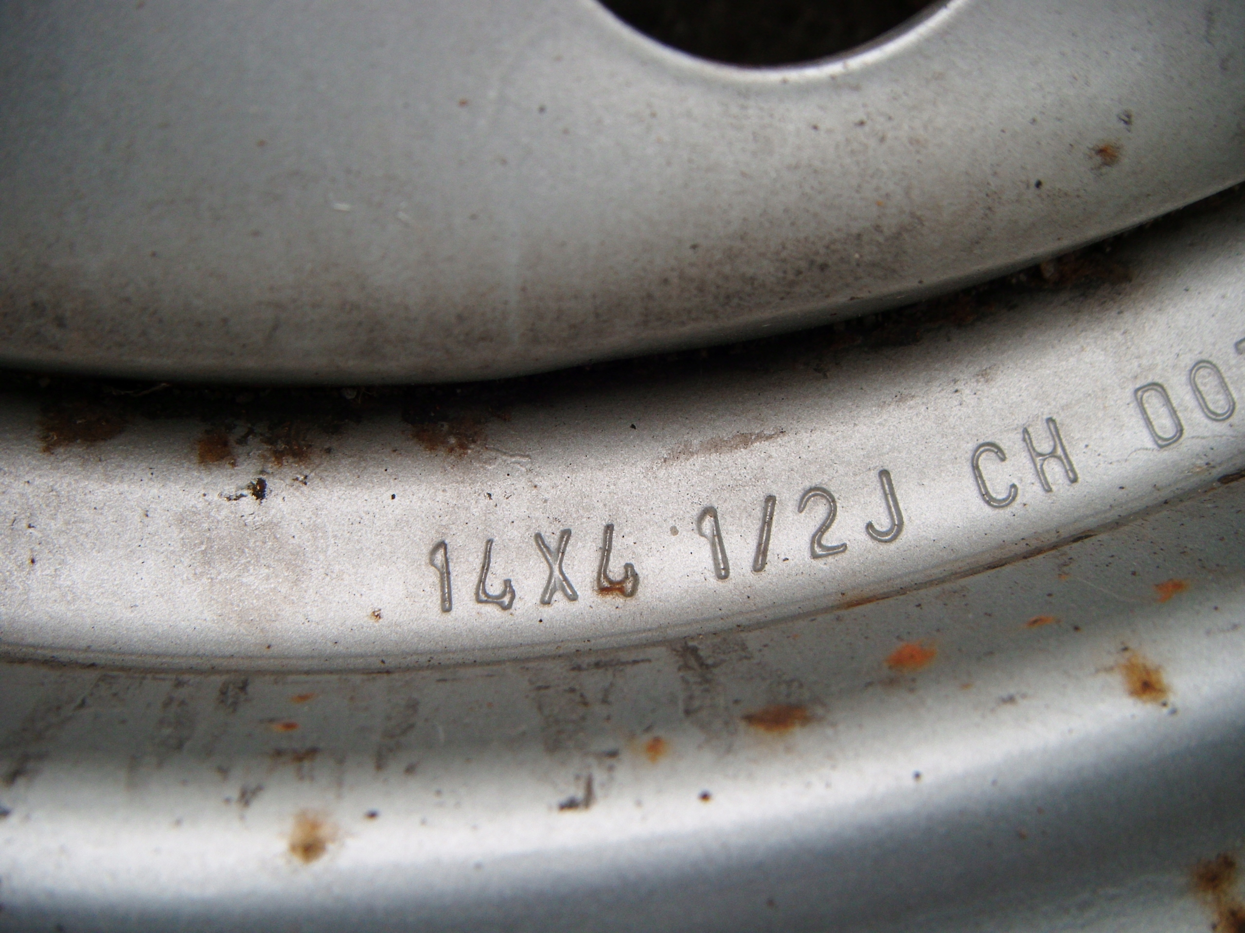 SUZUKI ALTO PIXO 09-14 1.0 B FELGI KOŁA 4X100 Rodzaj felg Brak informacji