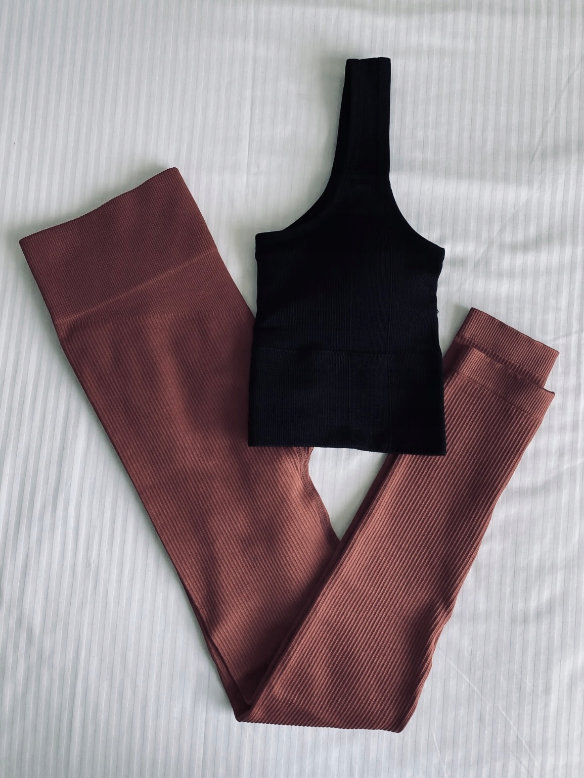 HIT! Legginsy prążkowane prążek BRĄZ M