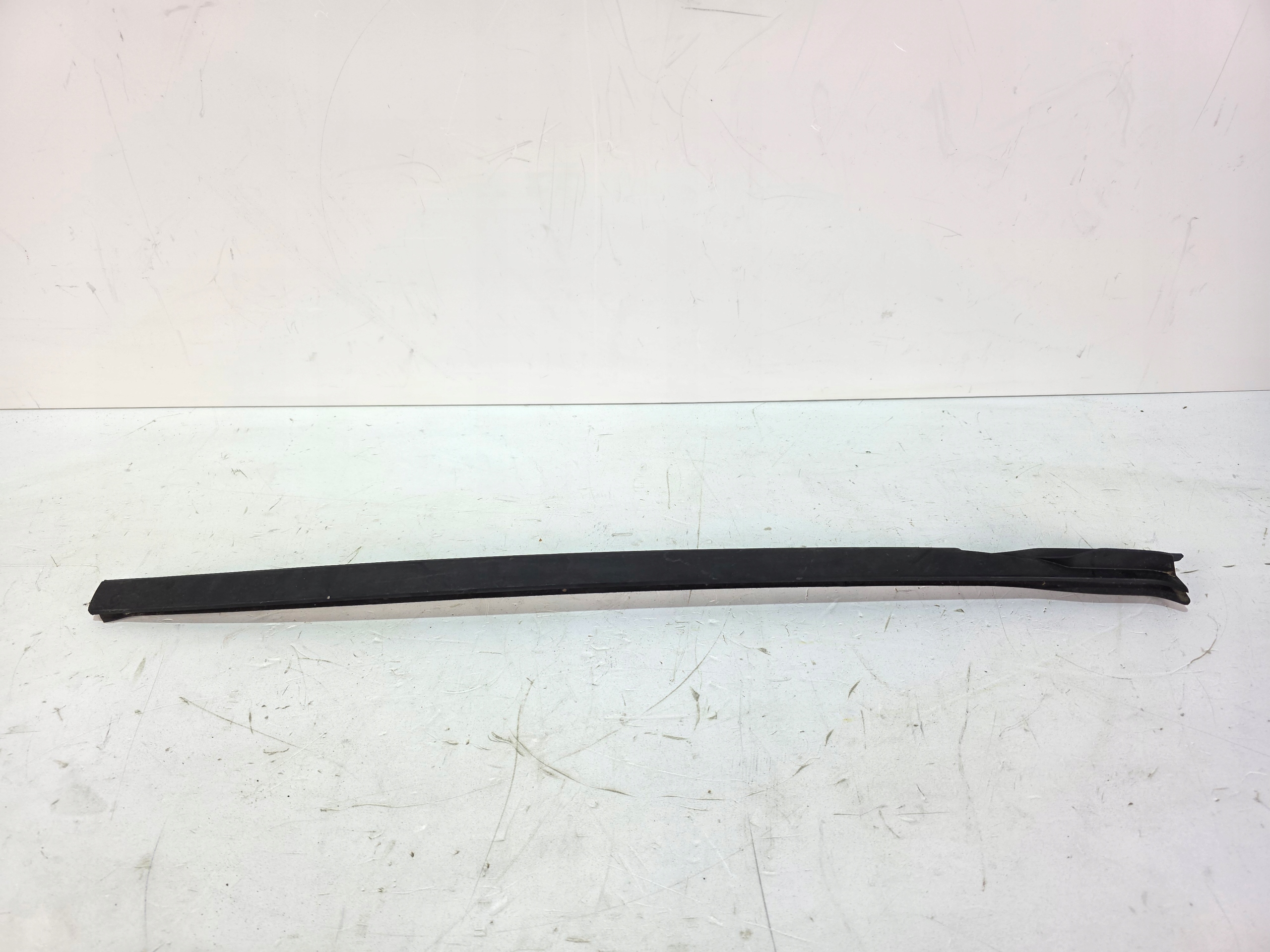 moulding windows left front BMW X5 G05 LCI 7434871