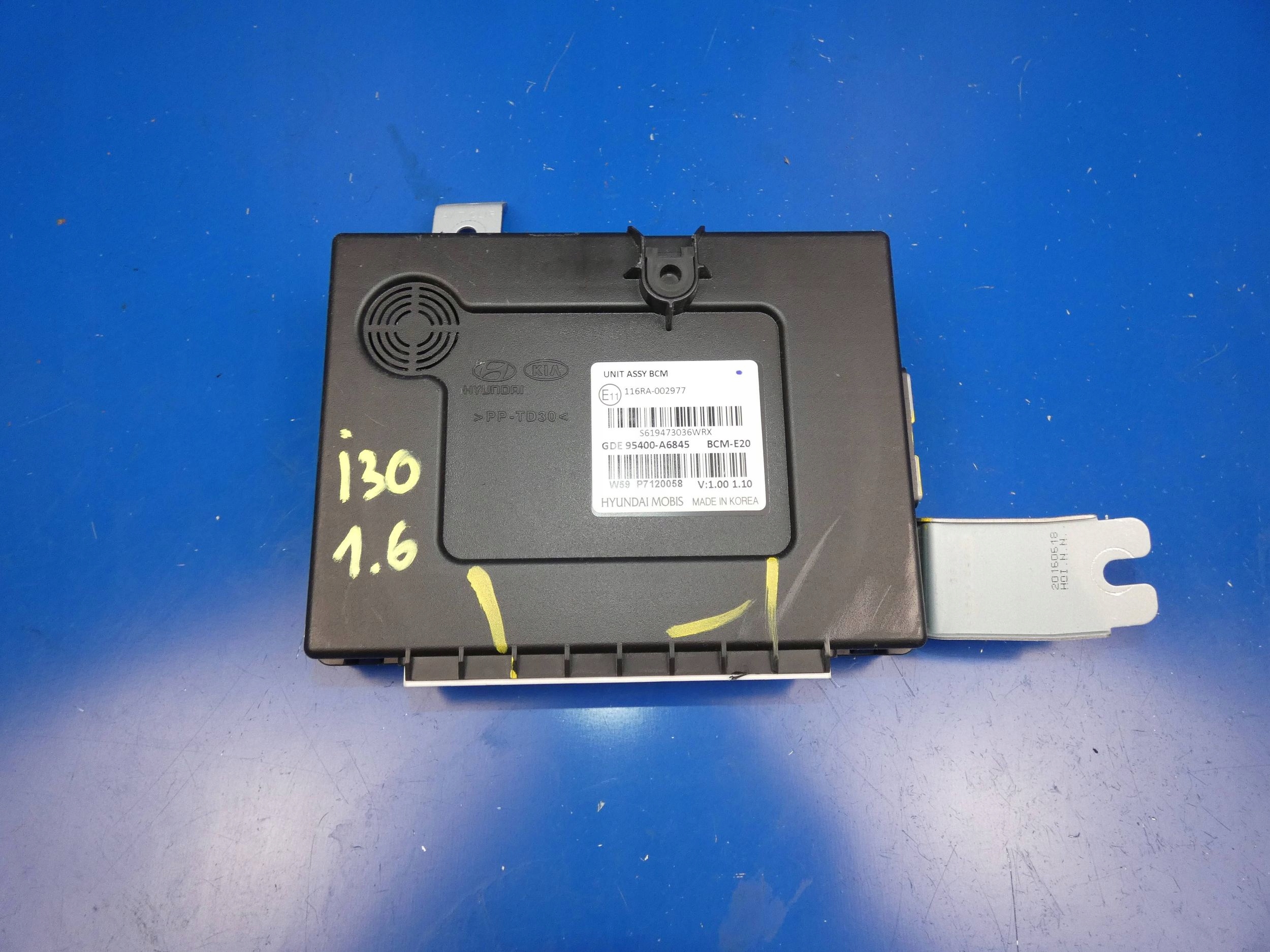 HYUNDAI I30 II module control unit KOMFORTU BCM