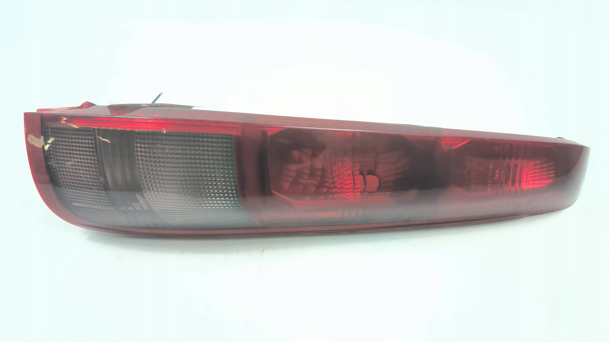 light right rear part B46R NISSAN X-TRAIL T30