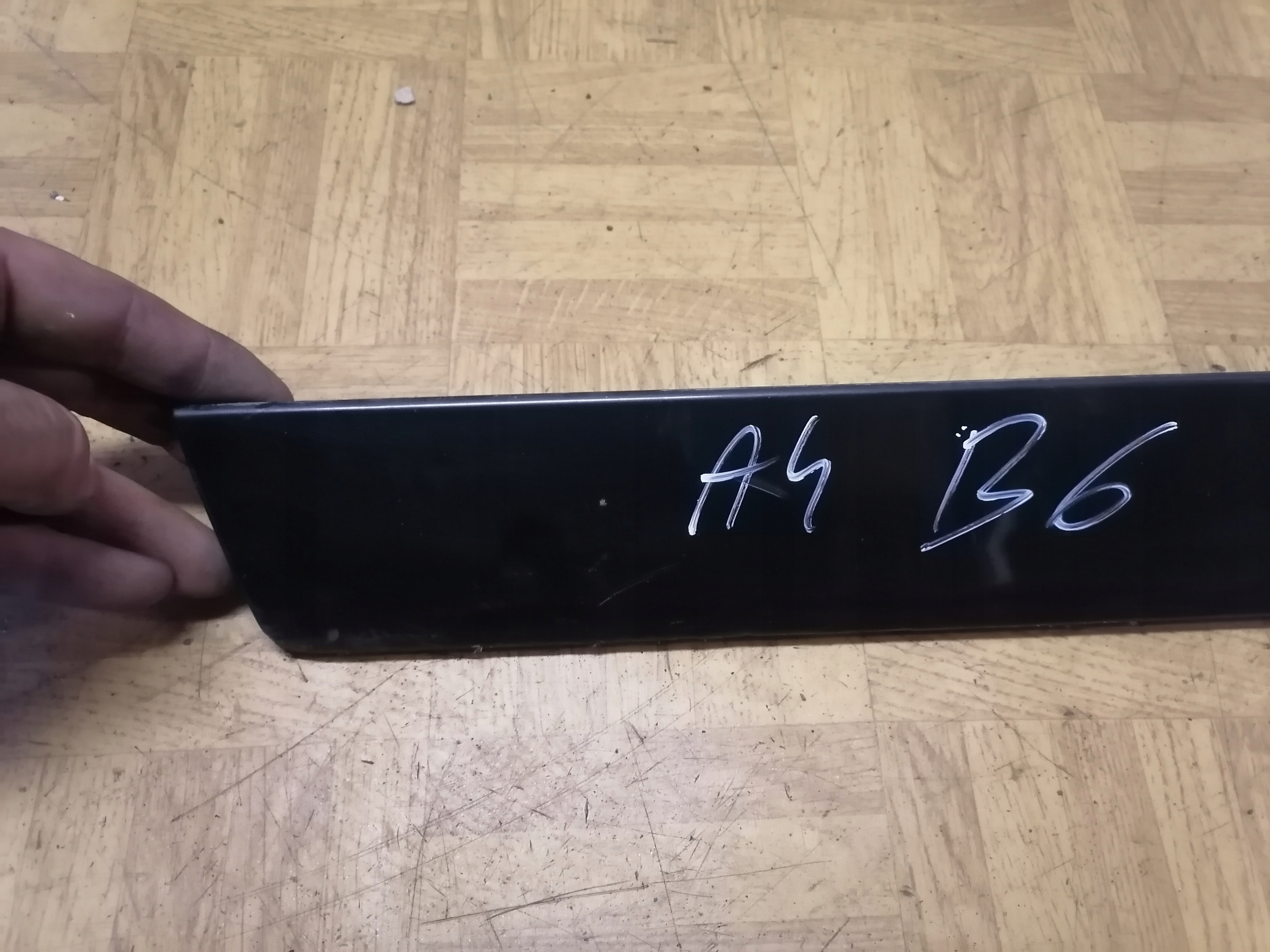 AUDI A4 B6 moulding side door left left rear part
