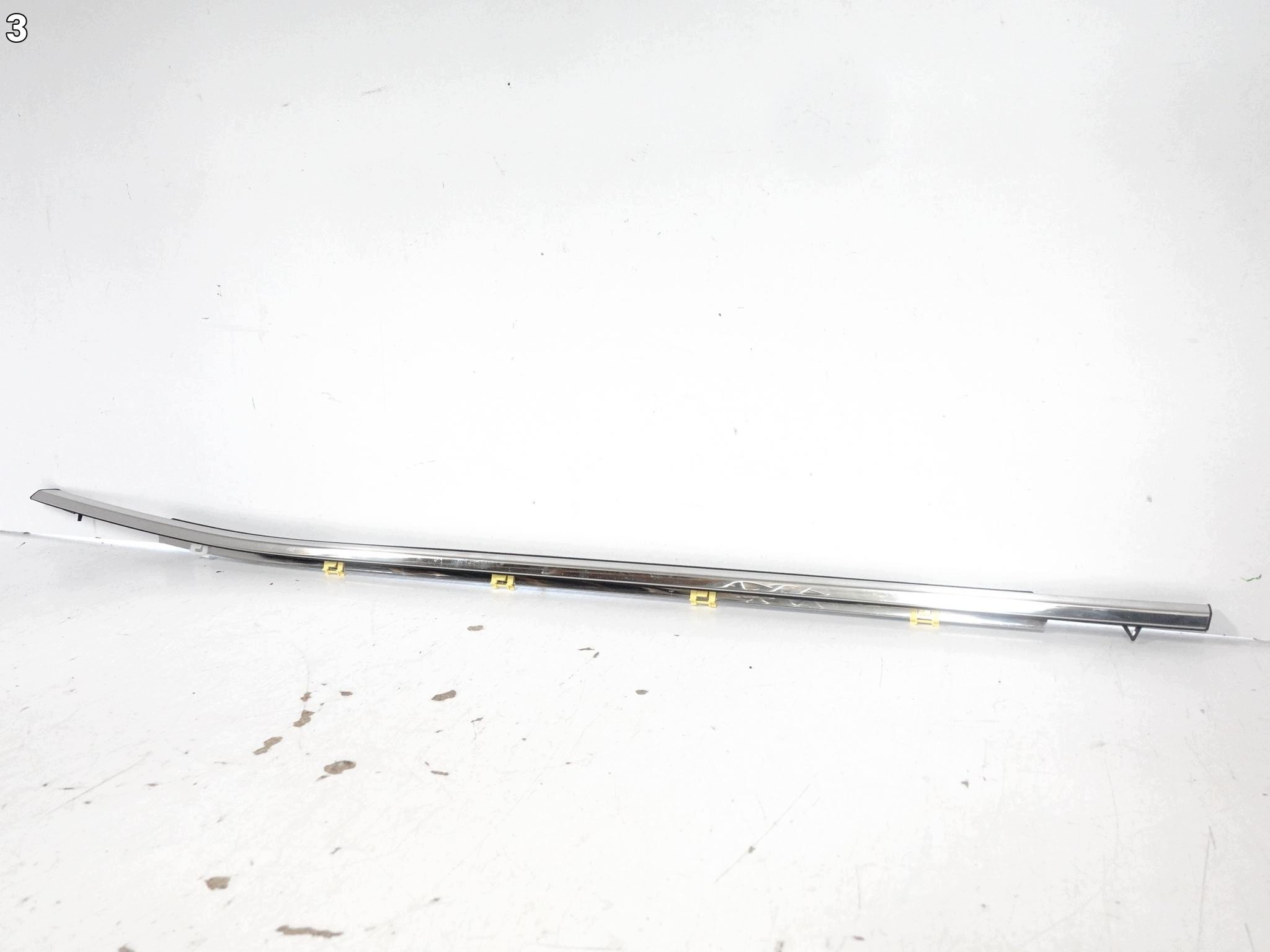 TOYOTA HIGHLANDER IV XU70 19- moulding dust windows door front left ORG