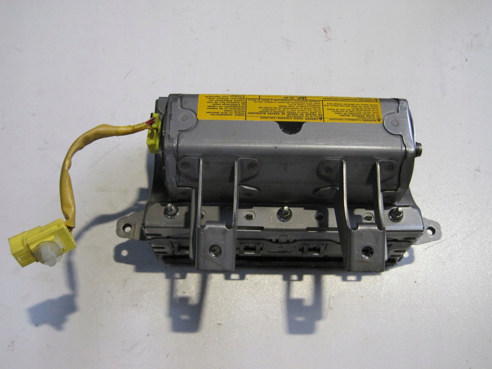 airbag passenger airbag MITSUBISHI GRANDIS