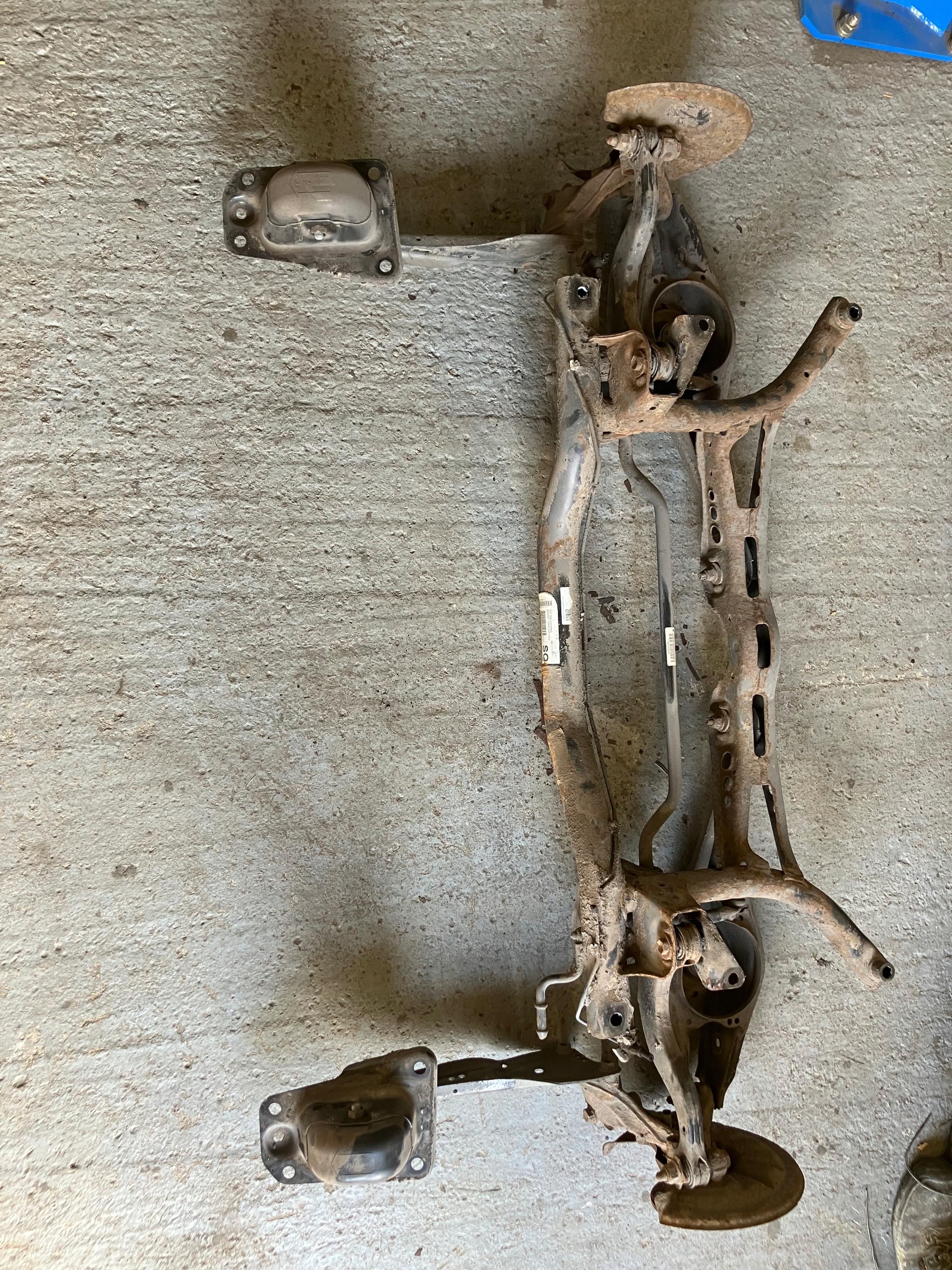 Belka zawieszenie tył 2.0 Tdi Golf VII 7 HB 5Q0500039SQ