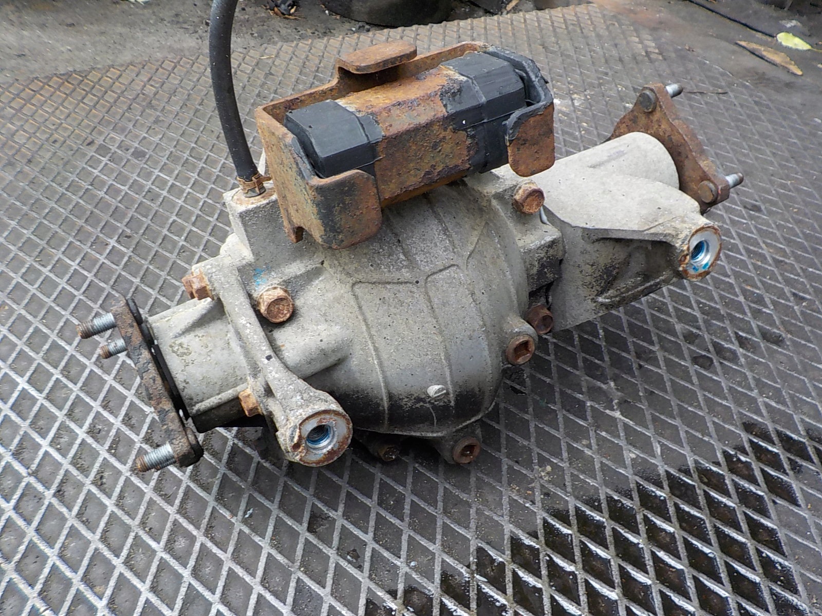 SUZUKI VITARA II 1.9 DDIS ORG diff differential differential TL43 rear part