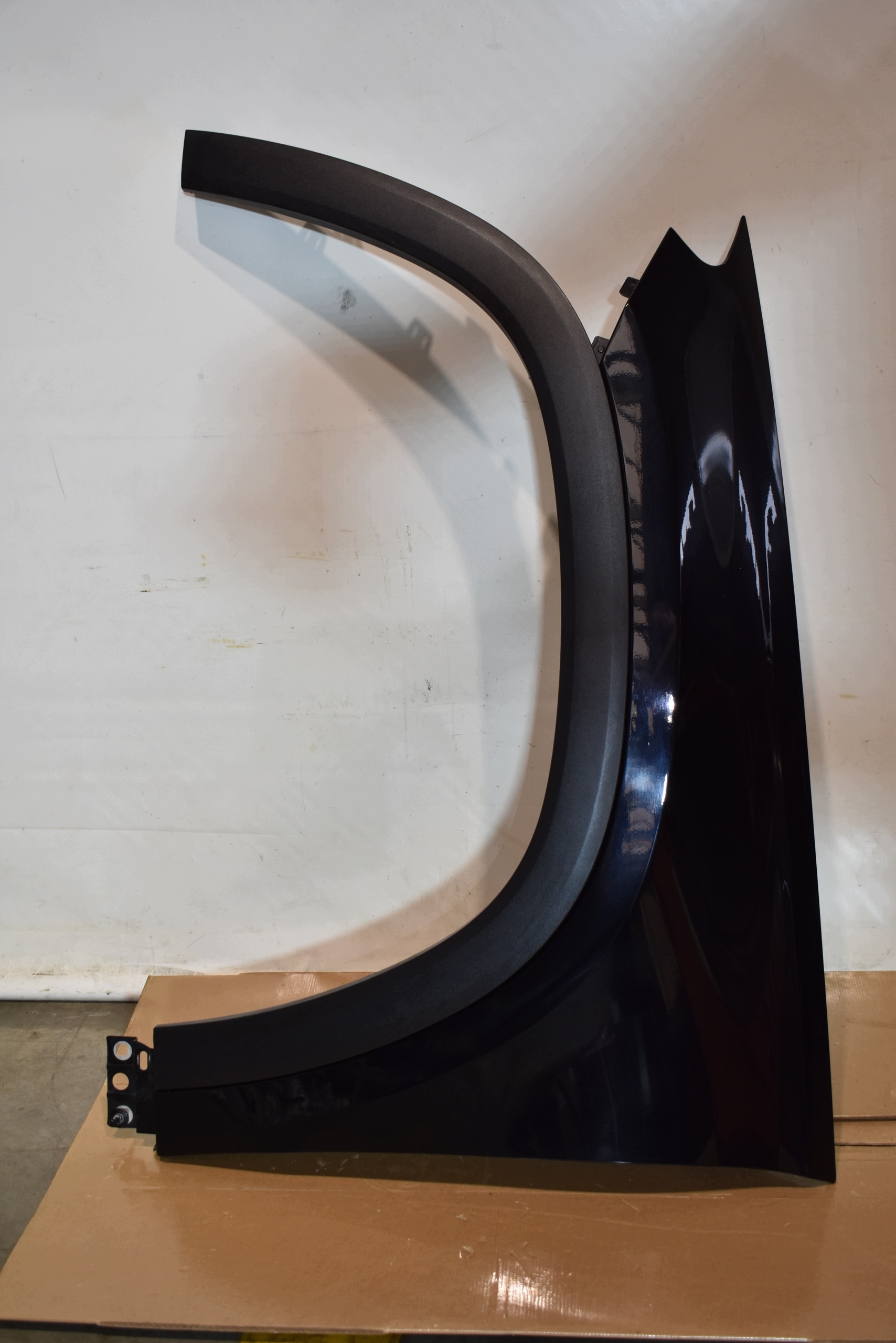 IDEALNY fender front front left + moulding colour 040 MERCEDES GLS X167 1