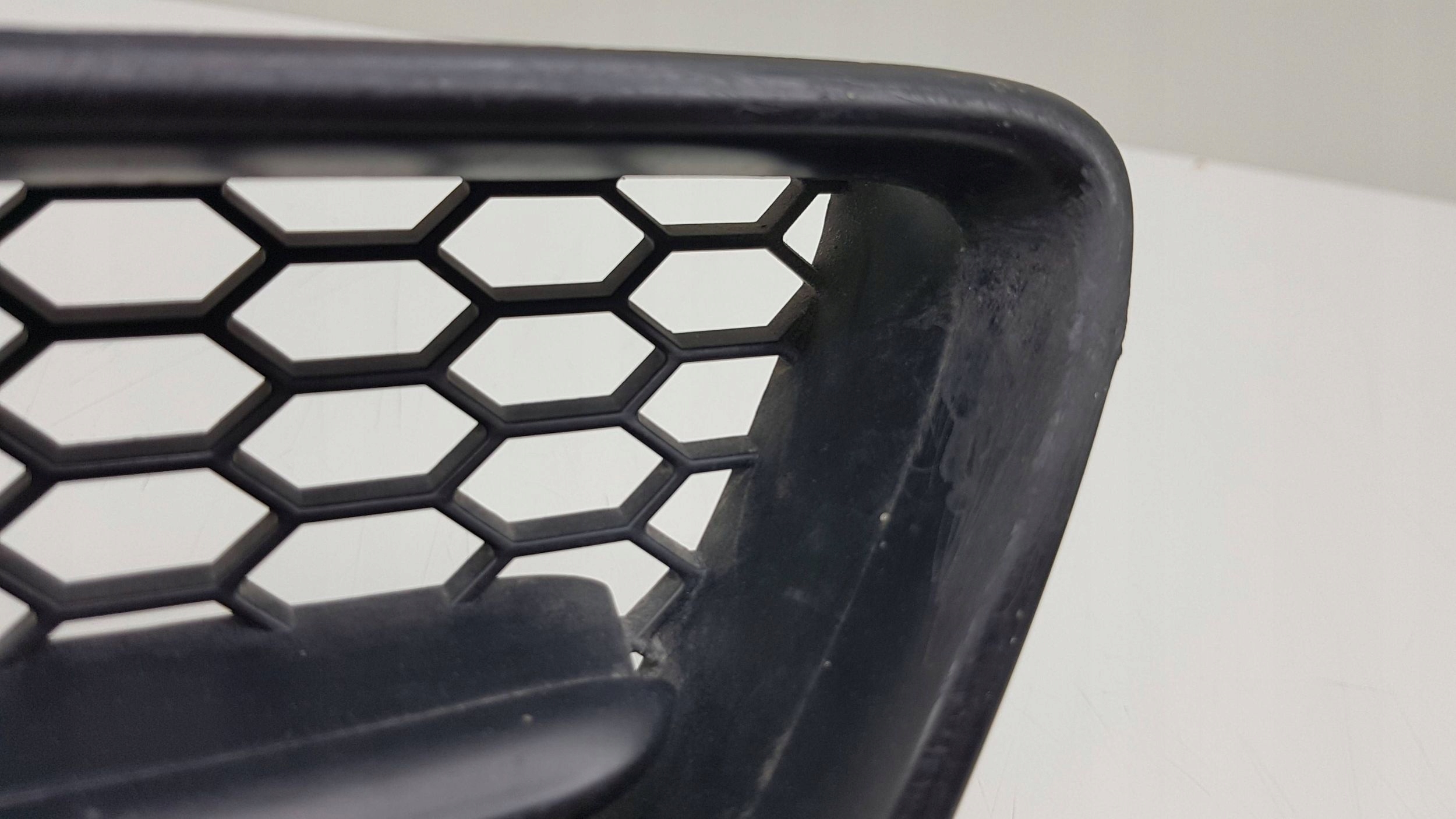 SAAB 9-3 93 2003 - Grill Grill SA01-9301-P24