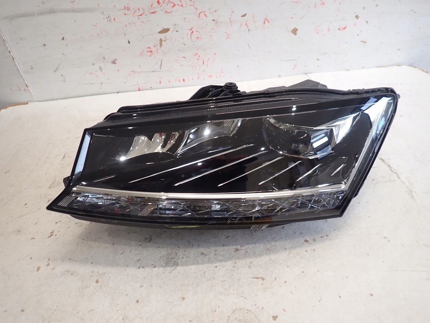 light front front left SKODA FABIA III LIFT 2017- FULL LED 6V1941015F