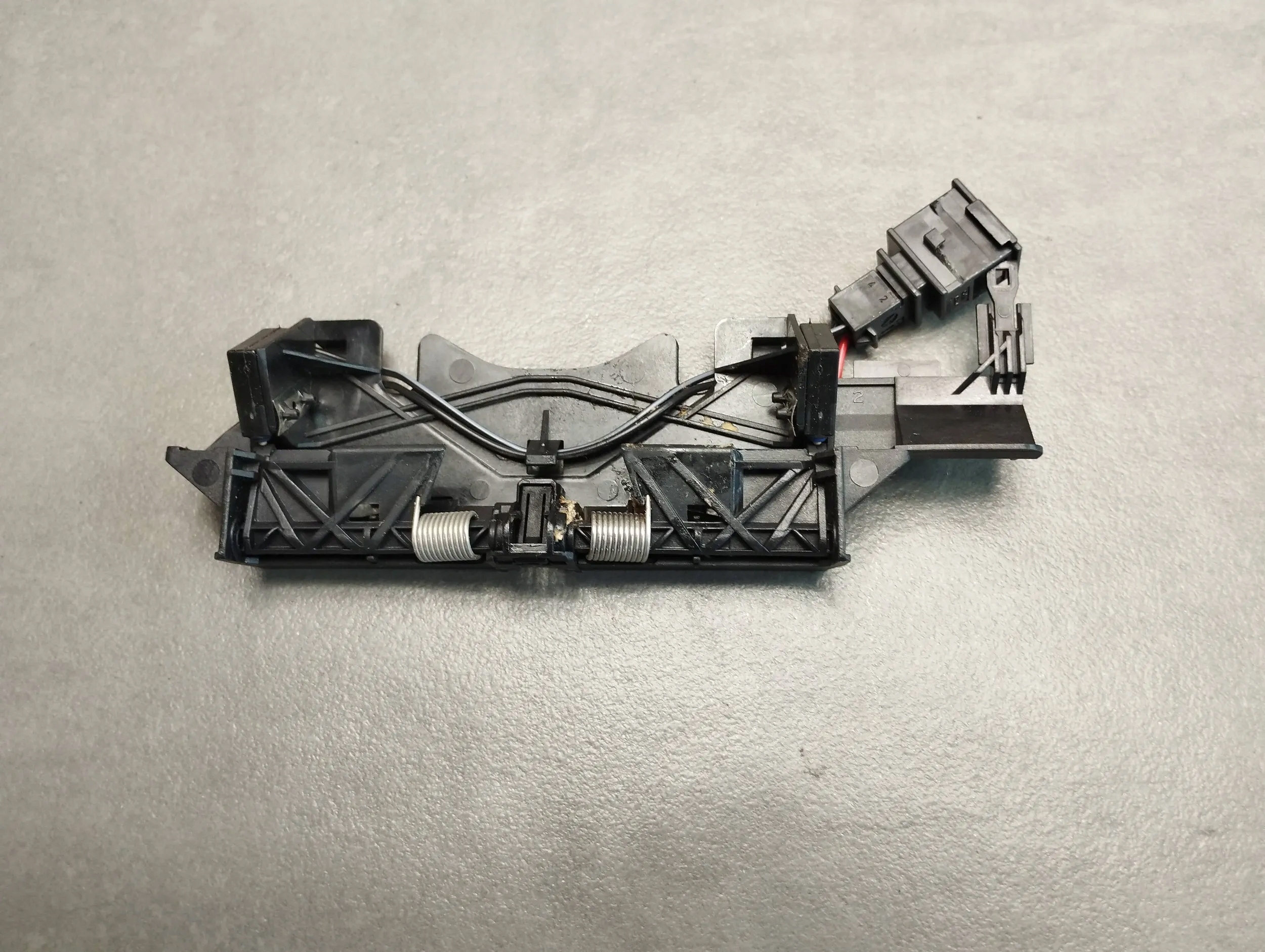 Audi Q5 8R датчик закриття задньої кришки 4L0959121