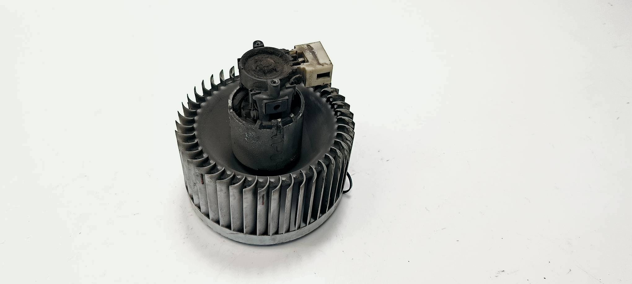 fan cab MS272500-7163 RENAULT MASTER III