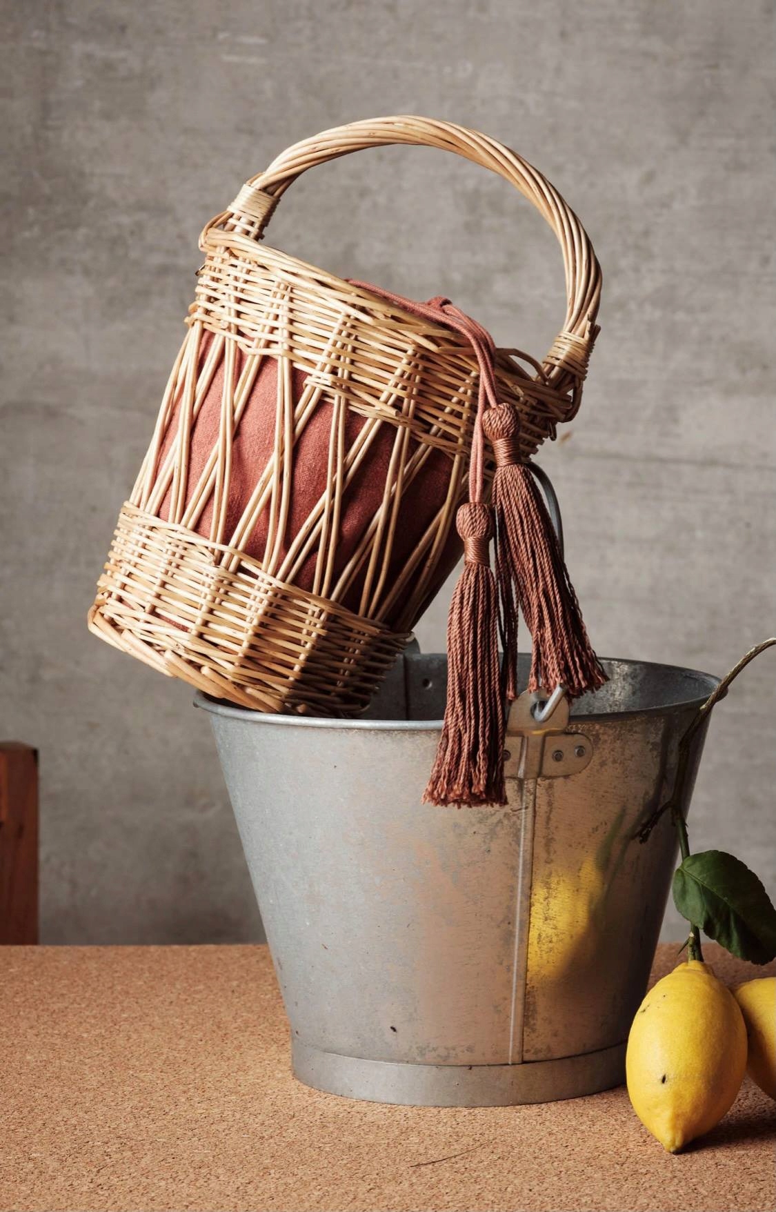 MANGO Torebka kosz koszyk Tusk Wiklinowy ażurowy Model 44965789