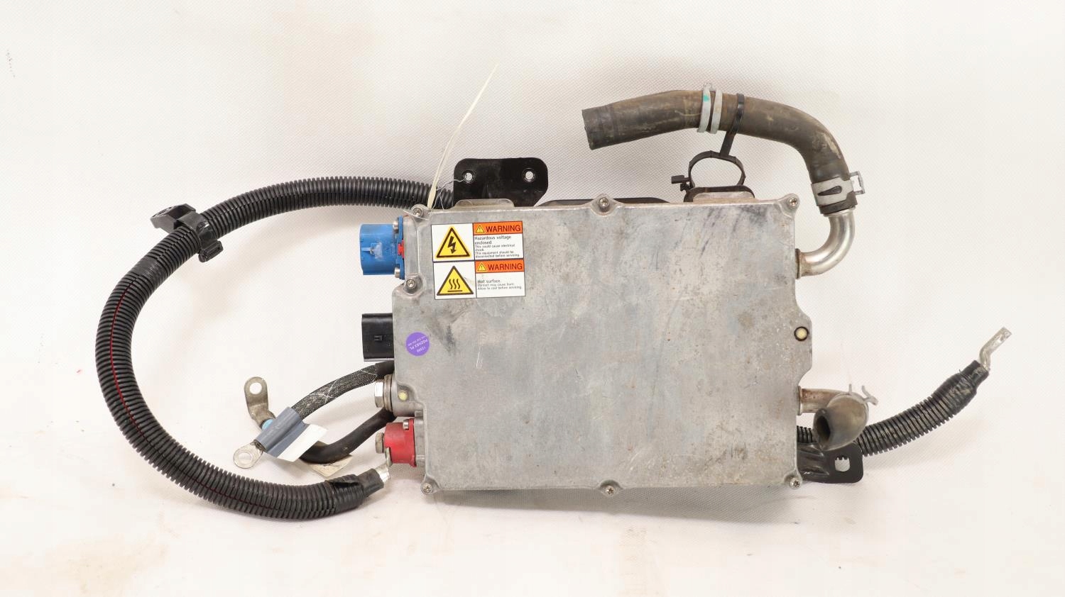 TESLA S PRZETWORNICA NAPIECIA KONWENTER 1028665 Part number 1028665 00 B