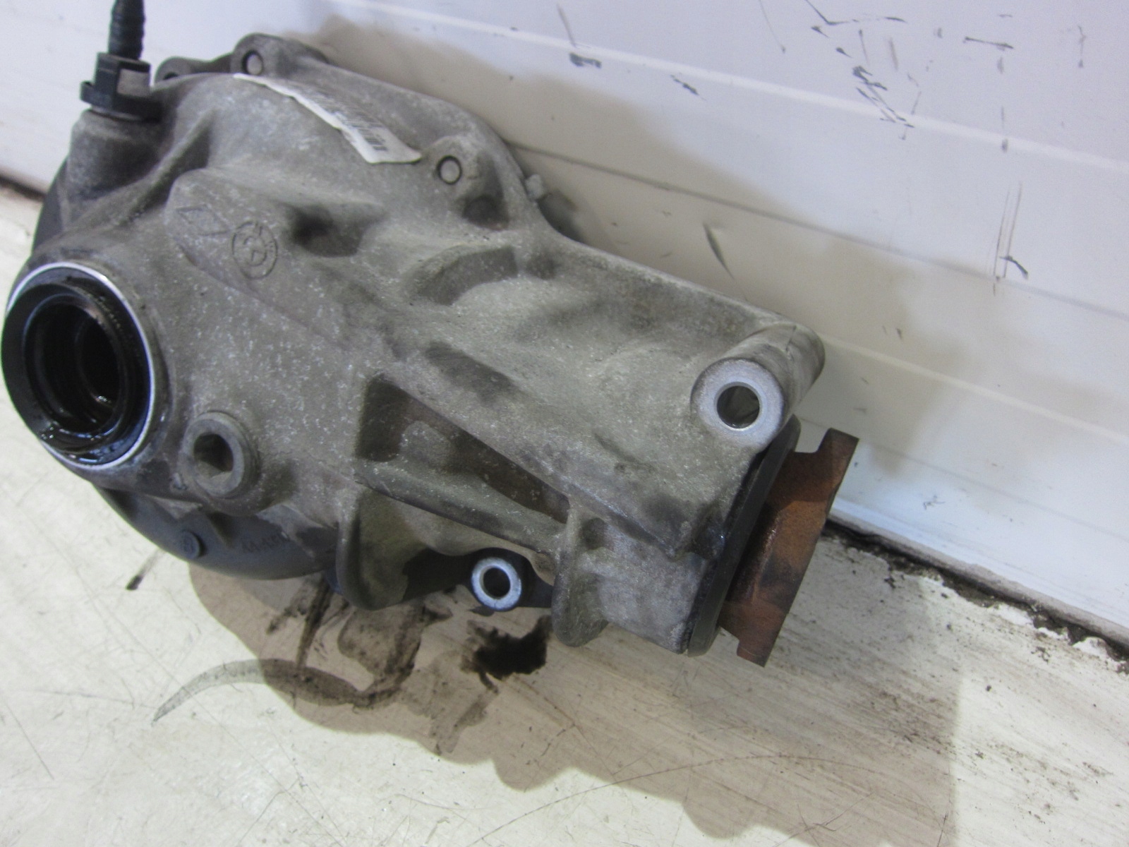 BMW E70 3.0SI X5 differential front diff 7603004 4.44