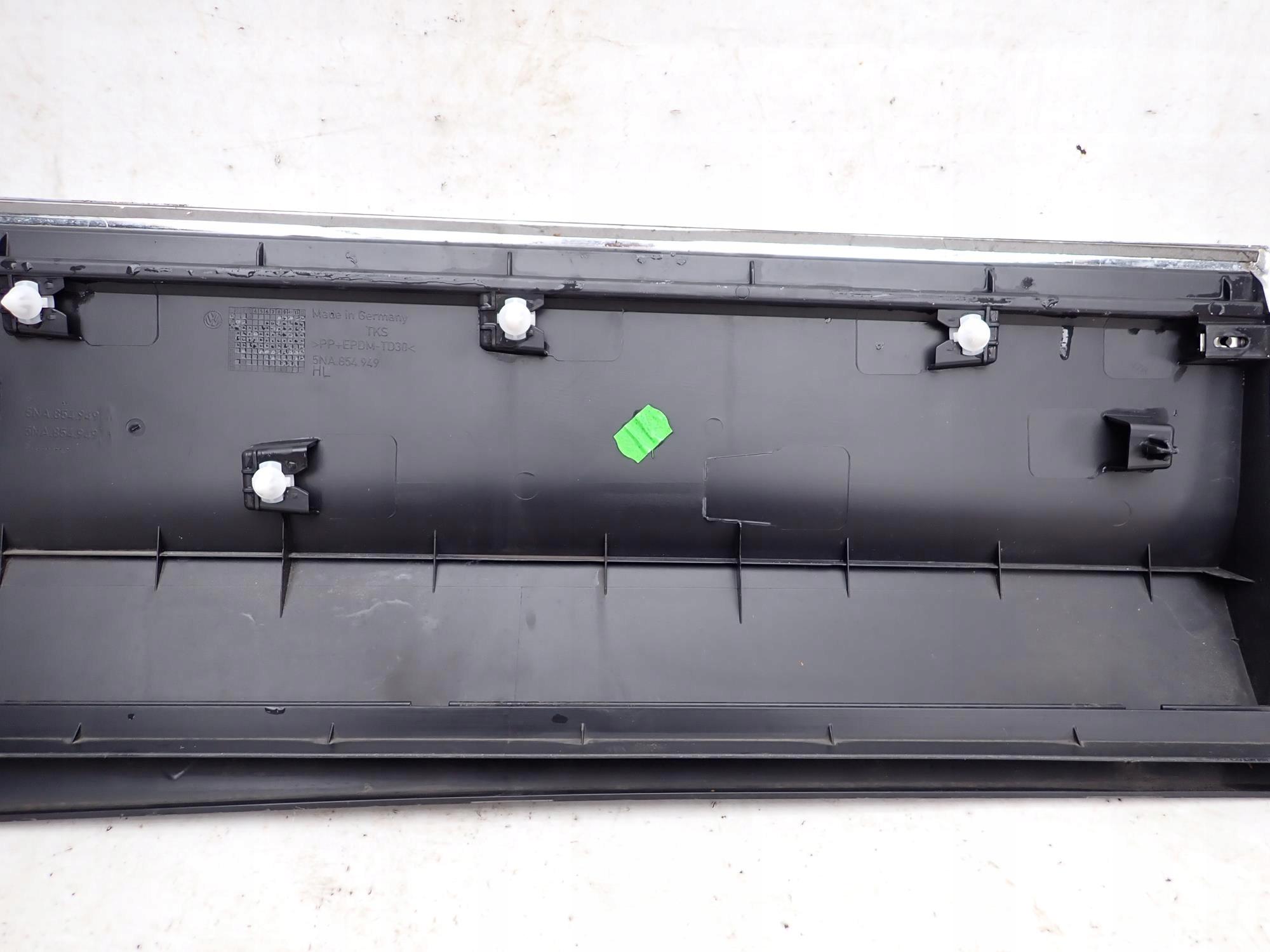 VW TIGUAN II 2 16-24 cap moulding door left rear part