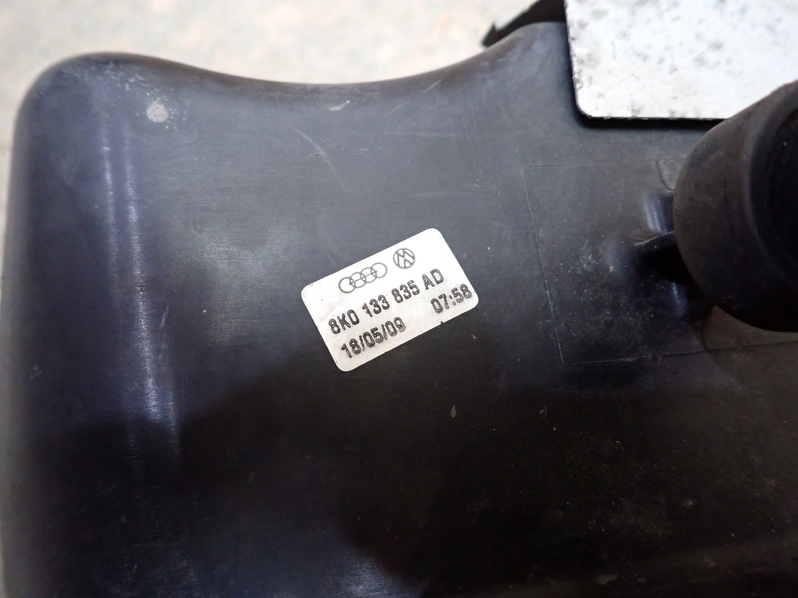 Gehäuse filter luft AUDI Q5 8R 8RB 2.0TDI 8R0133843B