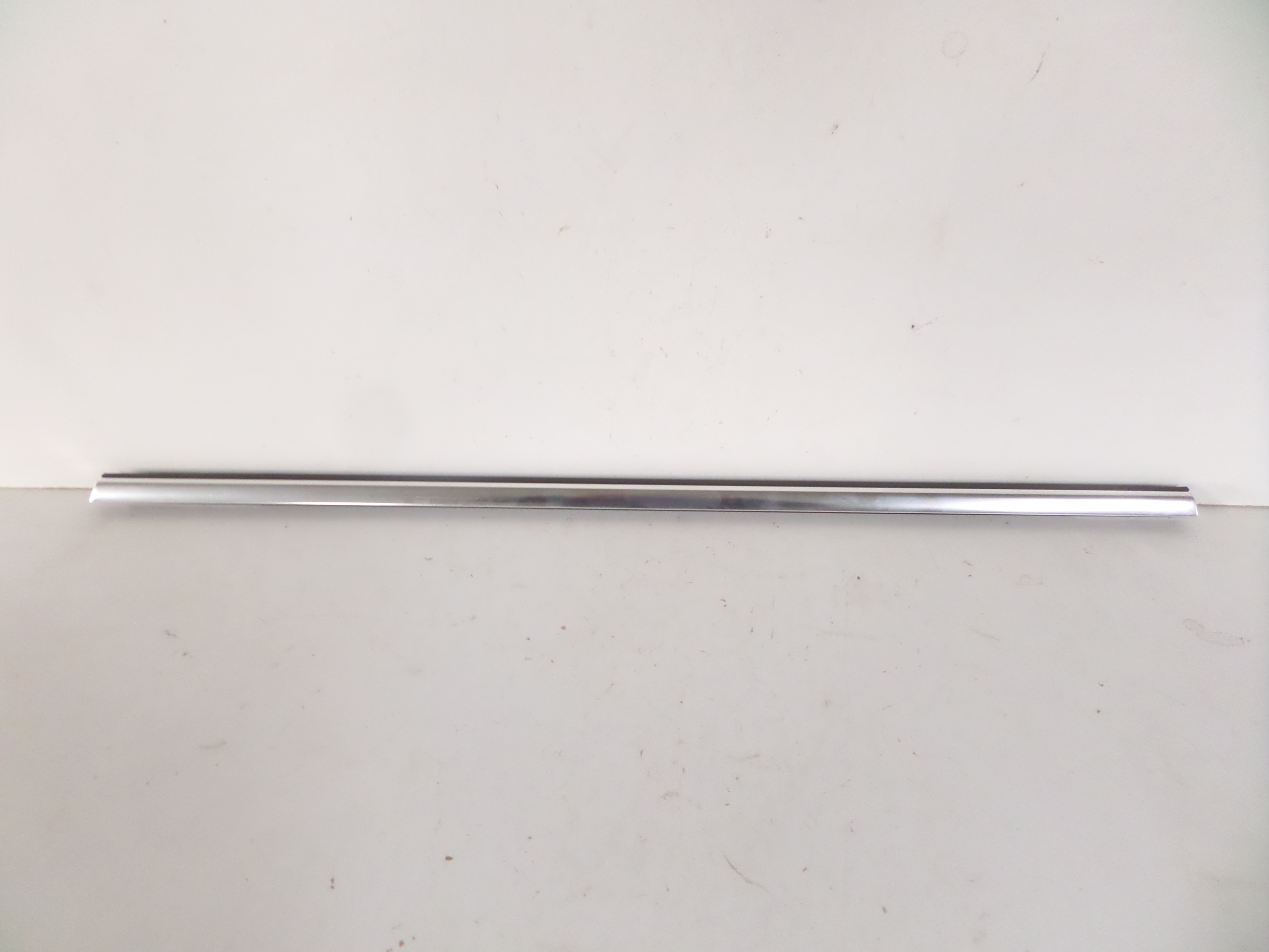 moulding dust right rear part OPEL ASTRA IV J 09