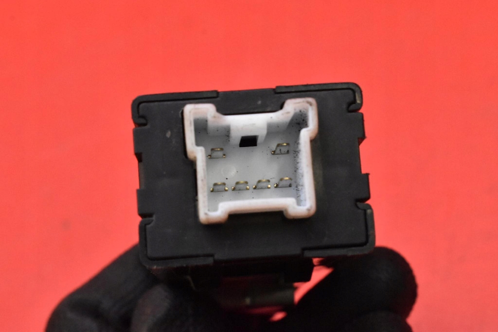 control unit module door MR583832 MITSUBISHI PAJERO 3 III LIFT 03-06