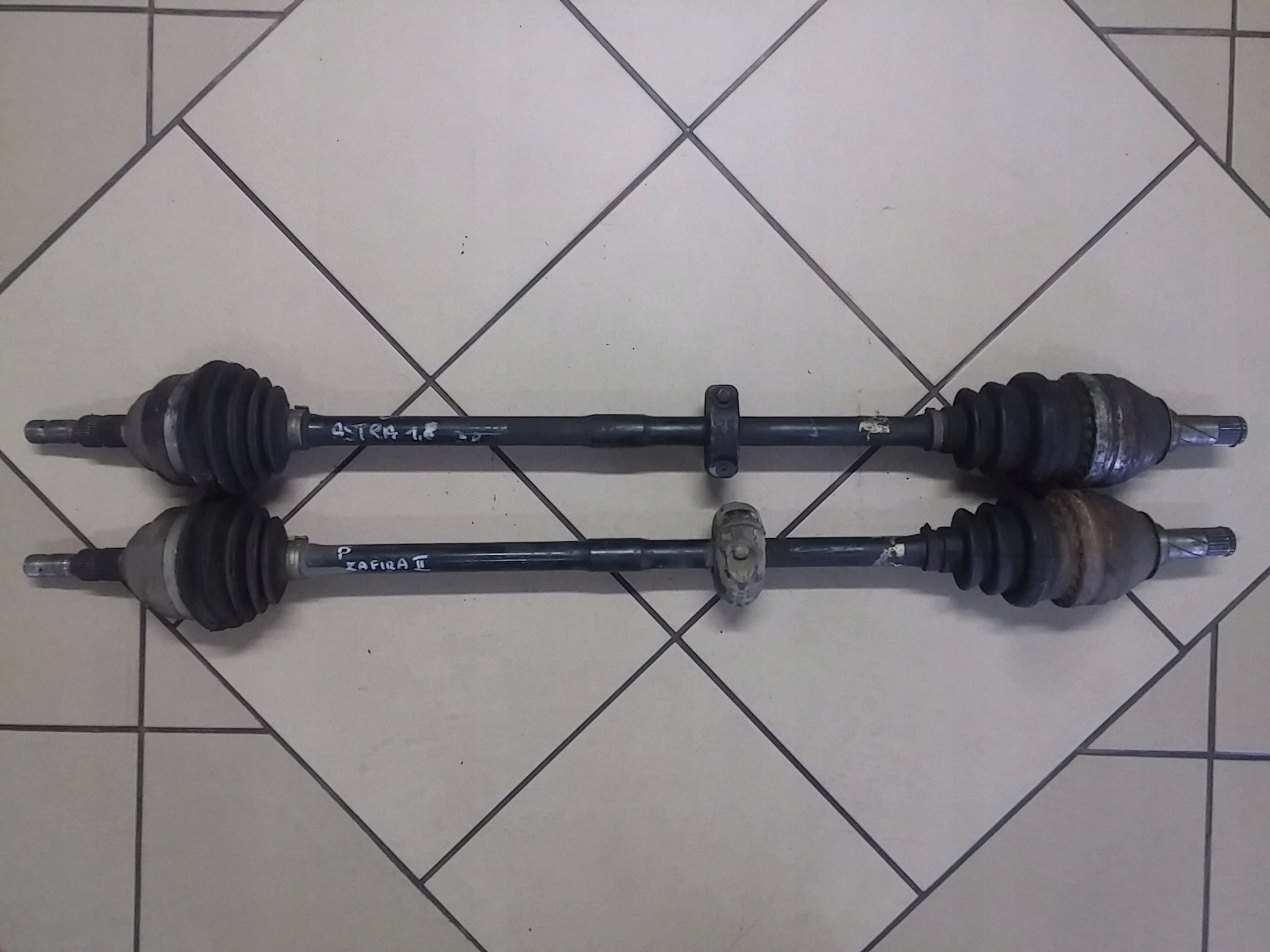 OPEL ASTRA 2 II G 1.8 ZAFIRA 1 A 1,6 PÓŁOŚ PRAWA