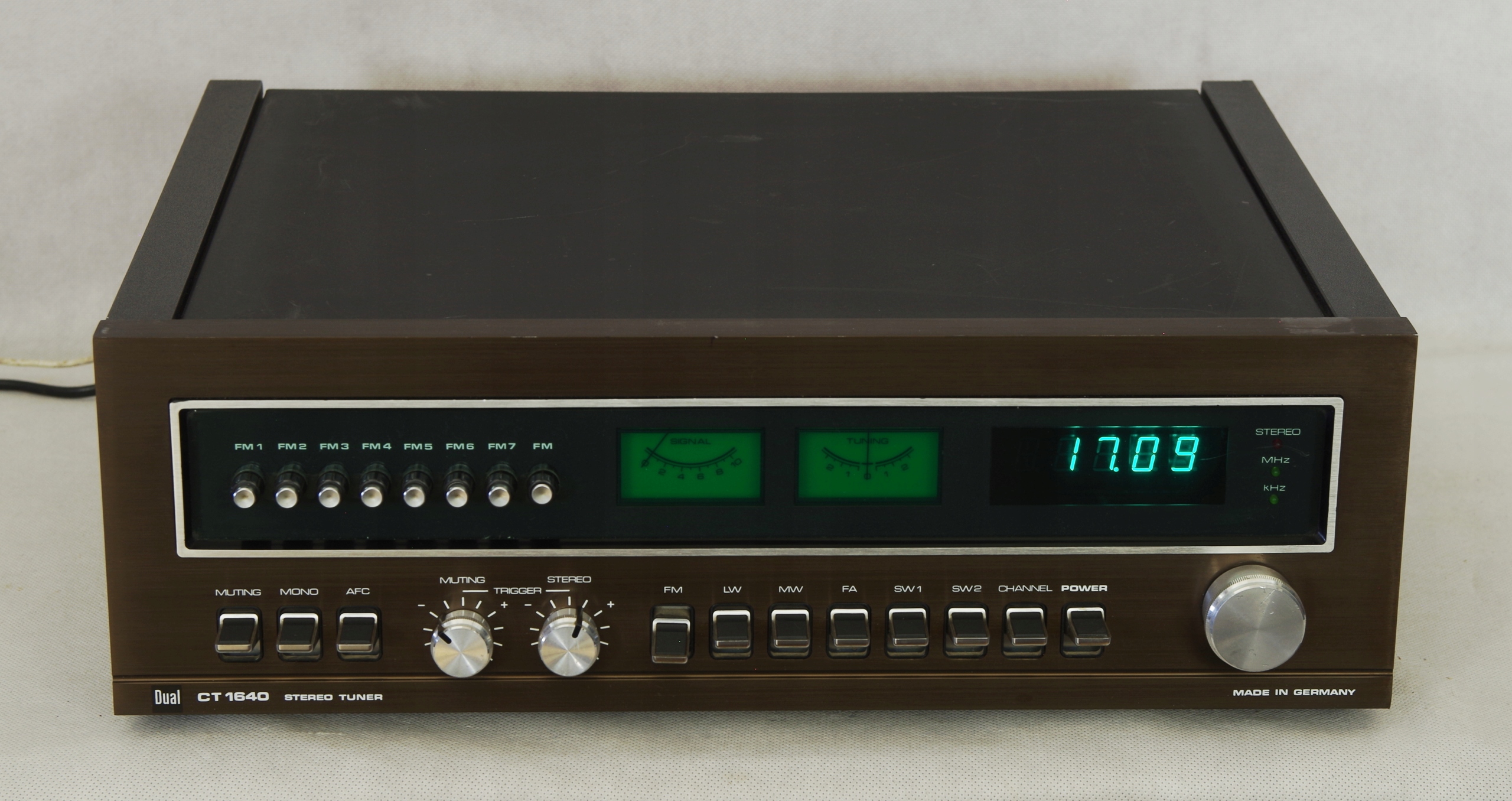 Dual CT 1640, dobry tuner cyfrowy, sprawny. Radio AM FM