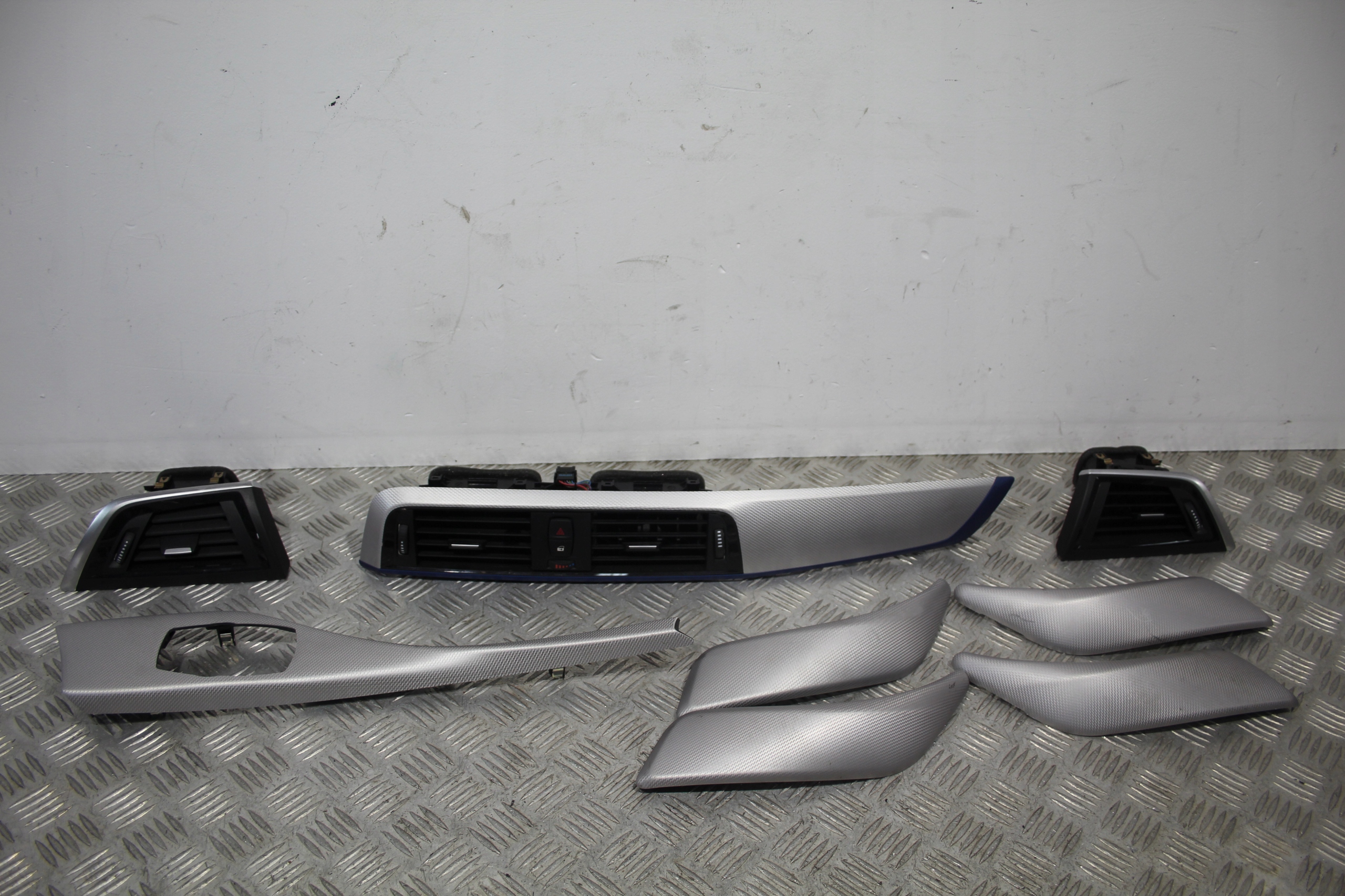 Moulage DEKORY Console BMW 1 F20 LIFT