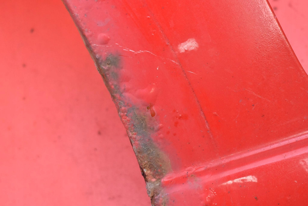 fender left front front red FORD FUSION 1 and 02-05