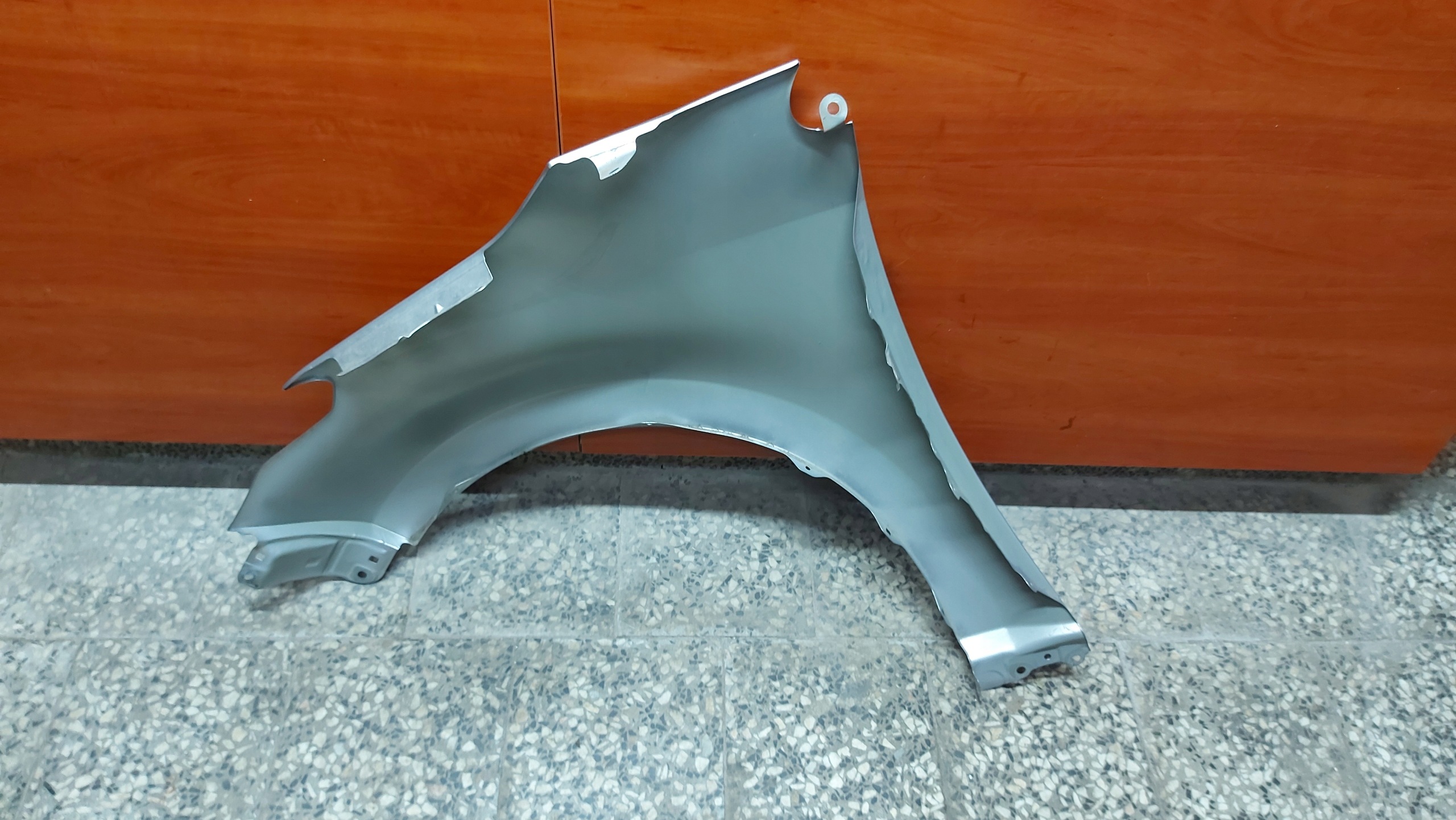 blatník pravý predok predný TOYOTA YARIS IV 20