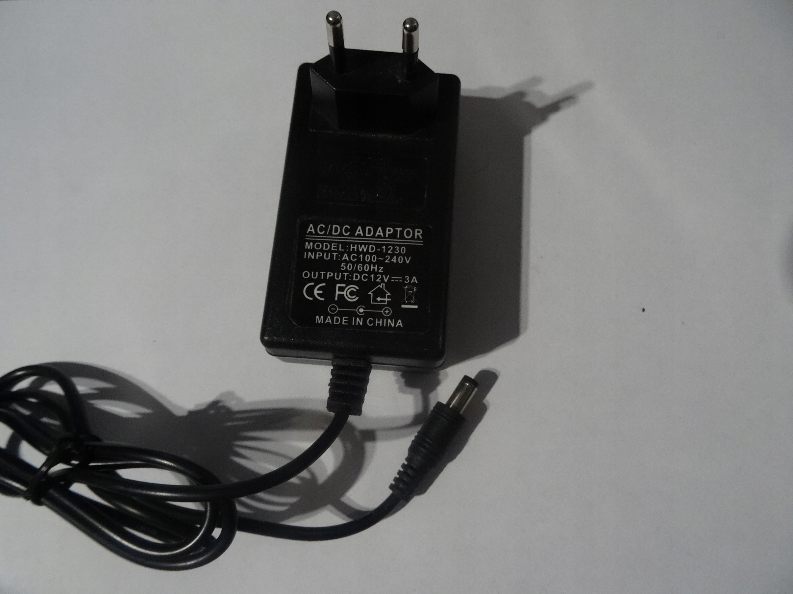 Zasilacz AC/DC ADAPTOR HWD-1230 12V 3A