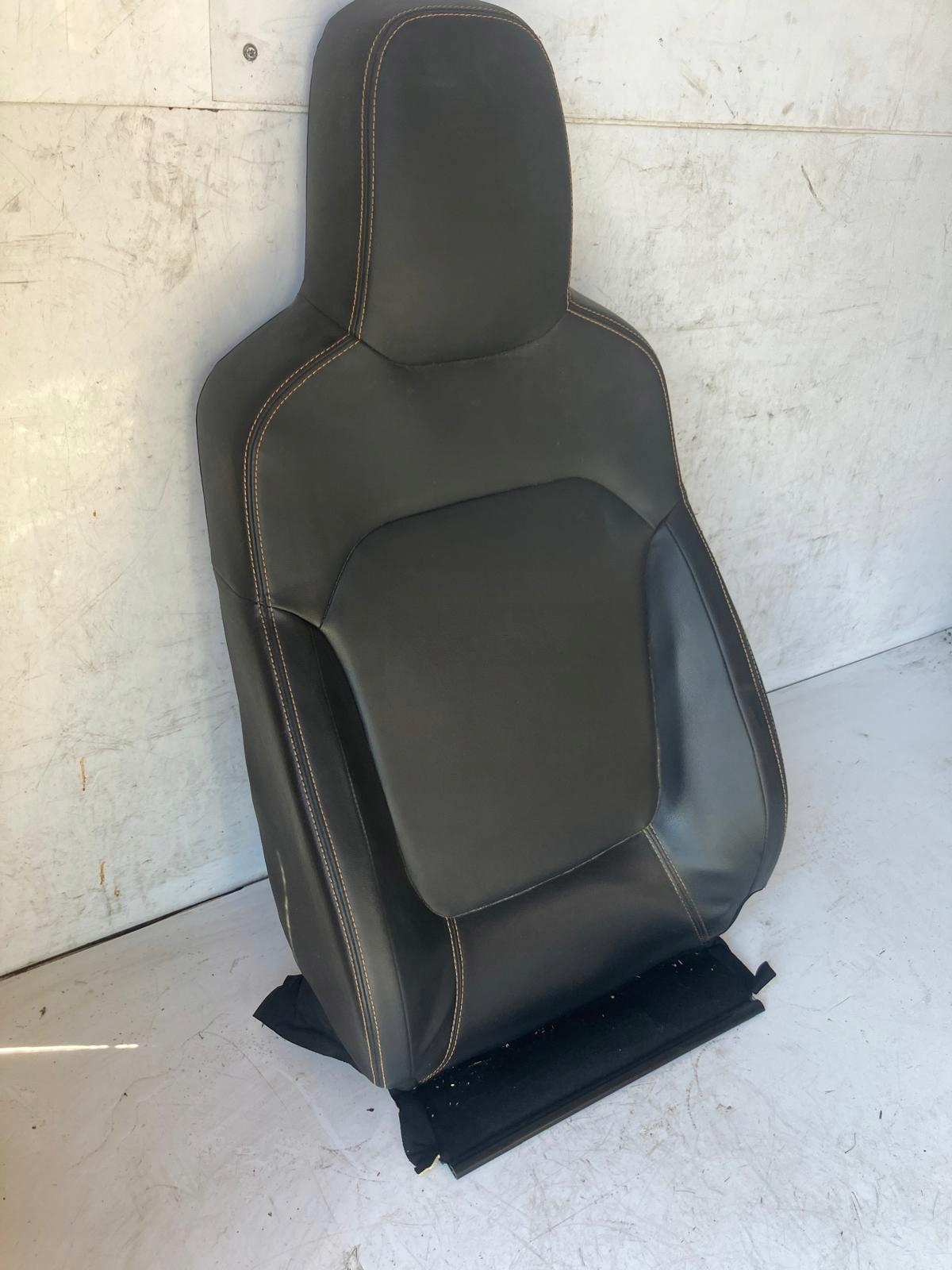 OPARCIE seat driver´s left front DACIA SPRING leather