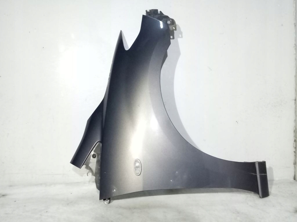 Mazda 5 e parafango Destra