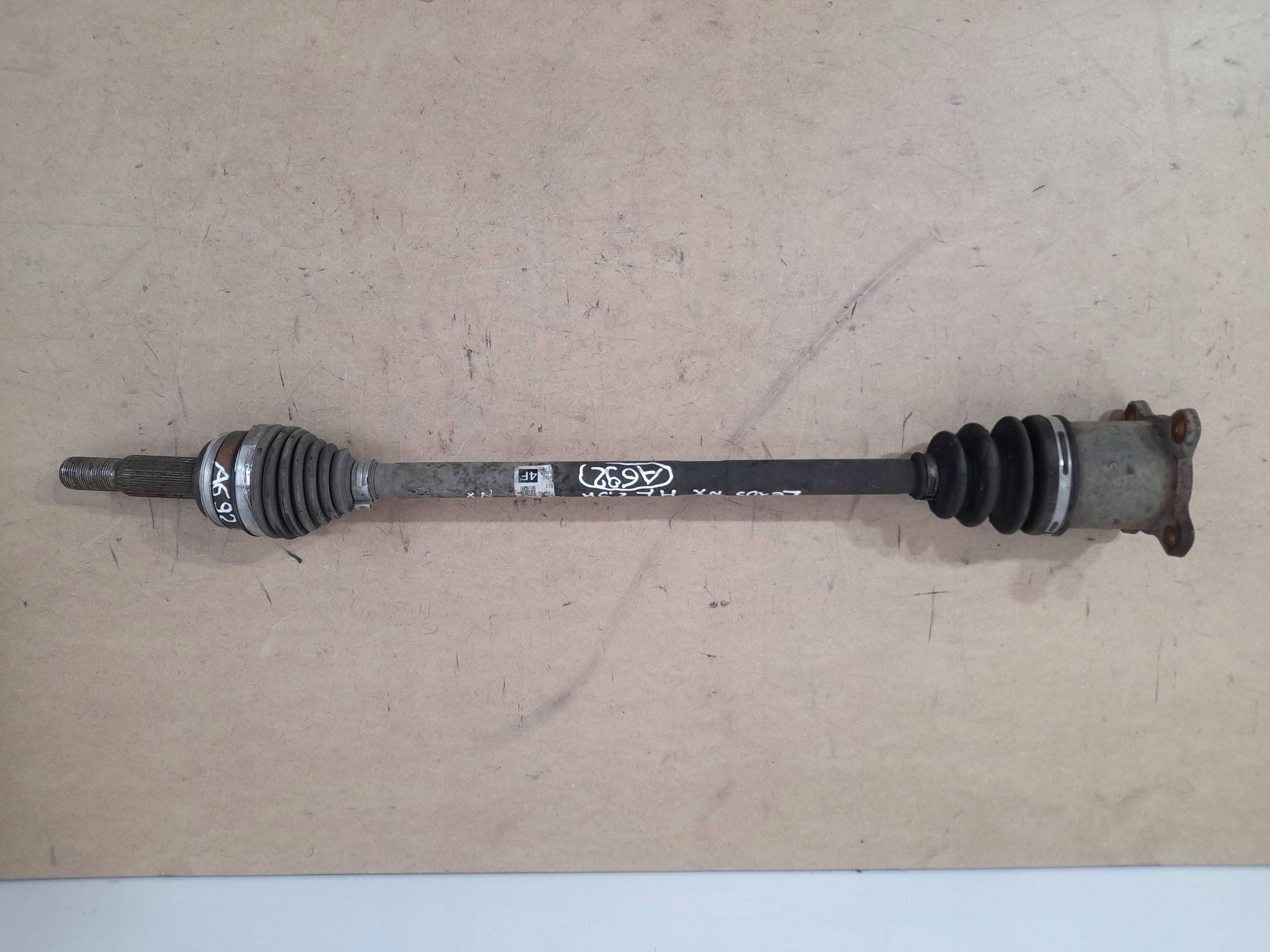 Lexus NX 2,5 H semi-axis rear left 42340-48110 (A692)