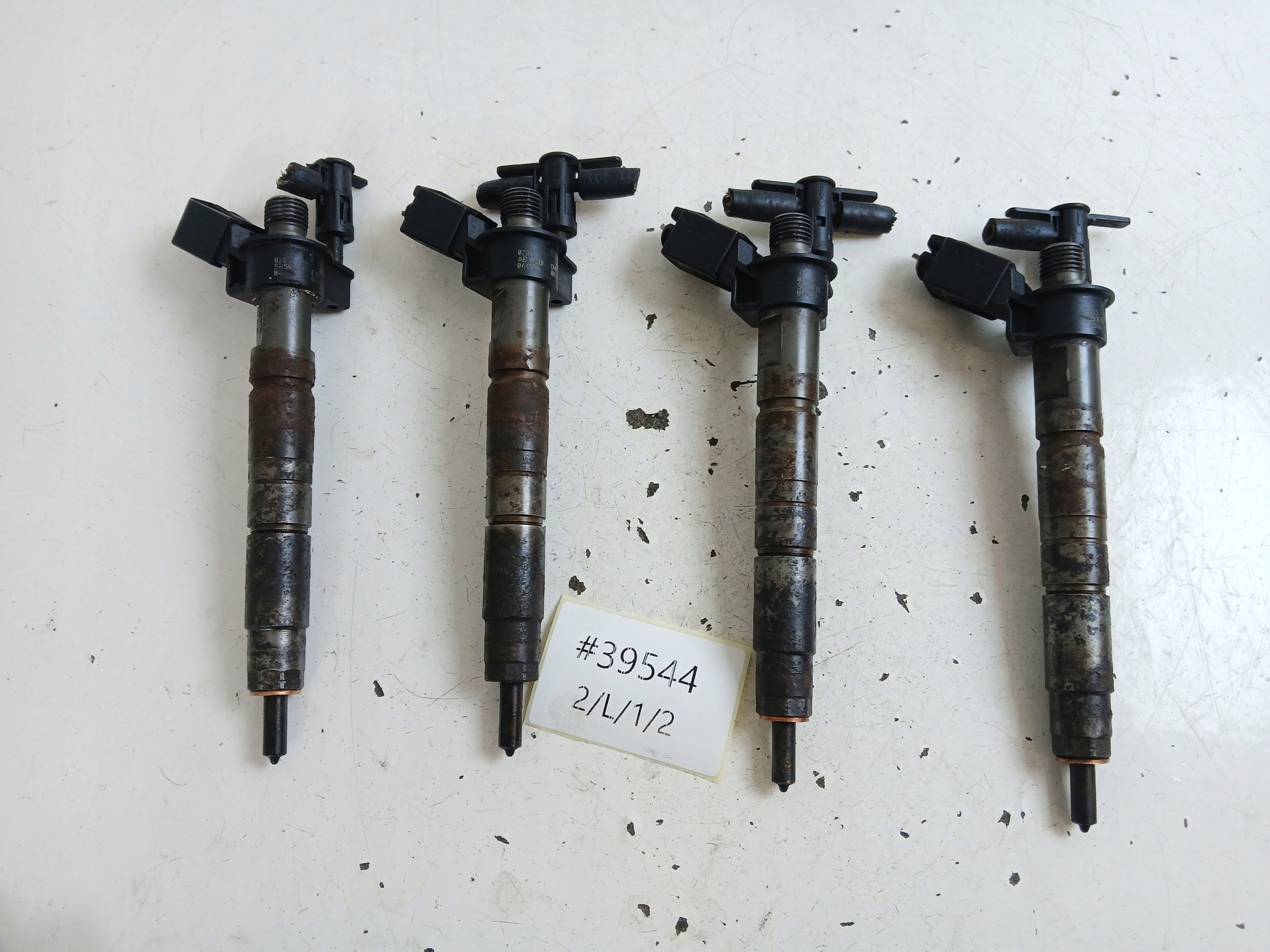 BMW E90 E91 E87 E84 2.0 D Einspritzdüse Pumpe-Düse-Einheit 0445116001
