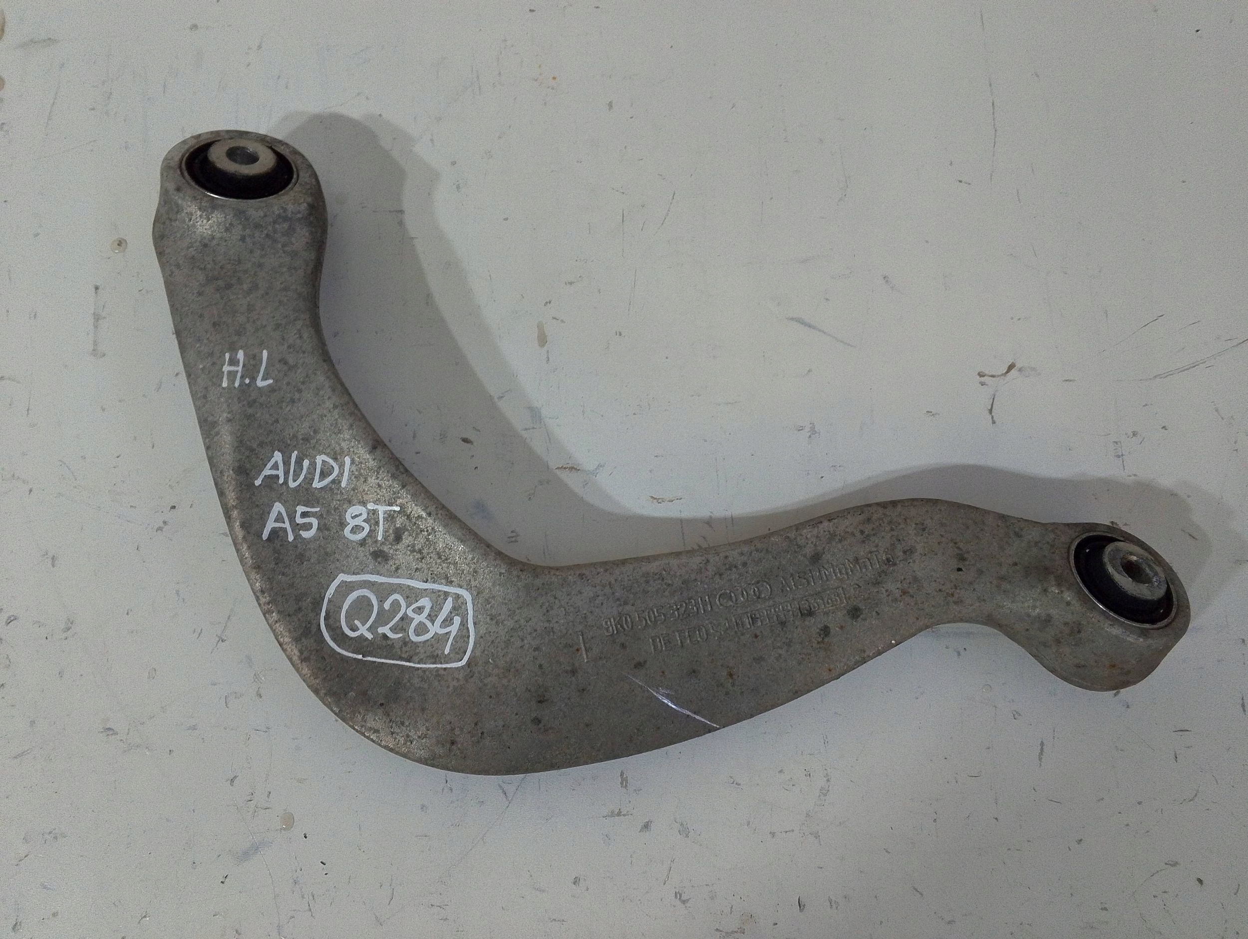 Audi A4 S4 B8 8K arm rear left 8K0505323H (Q284)