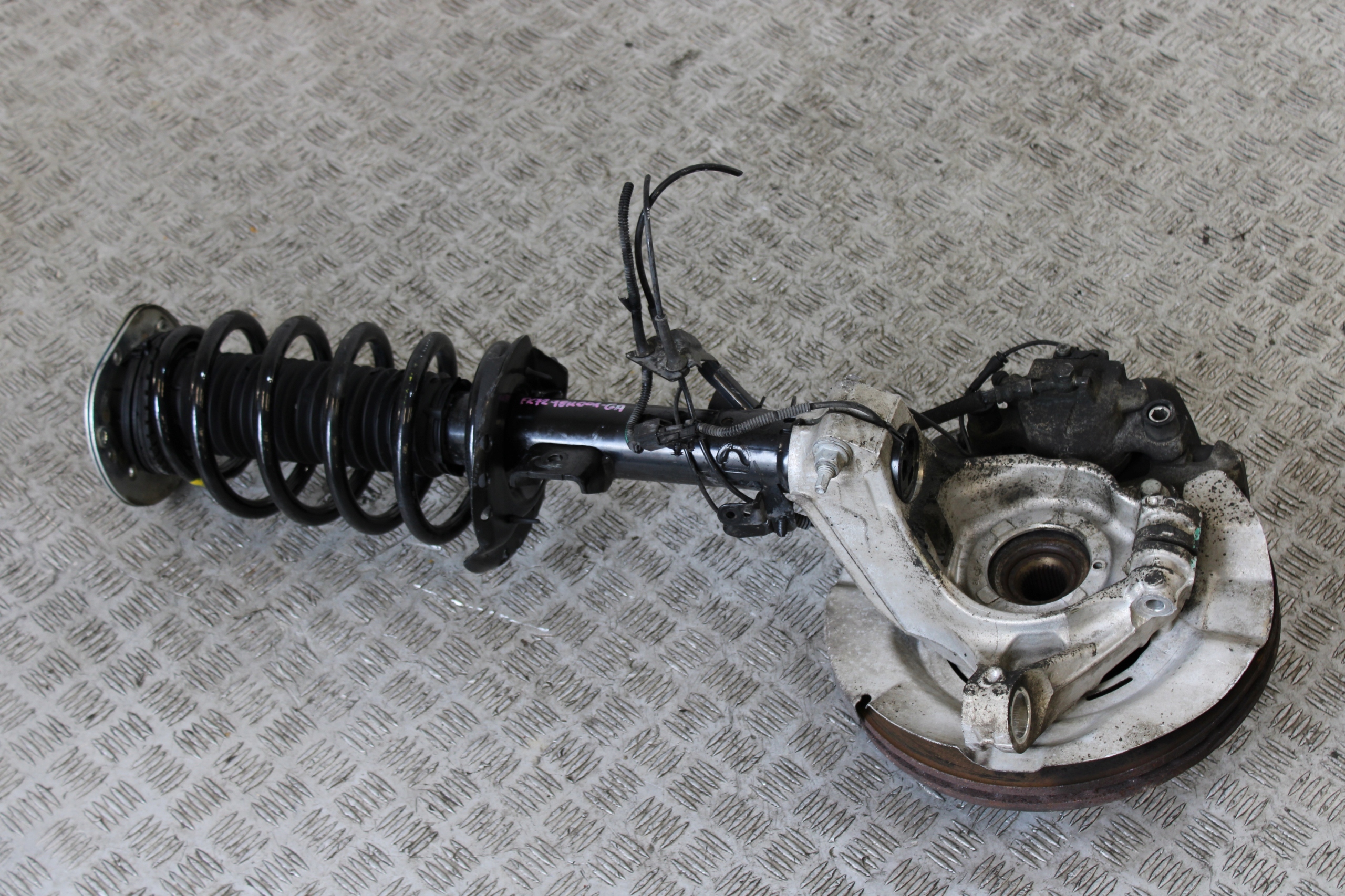 swing shock absorber AKTYWNY McPherson left front DISCOVERY SPORT L550