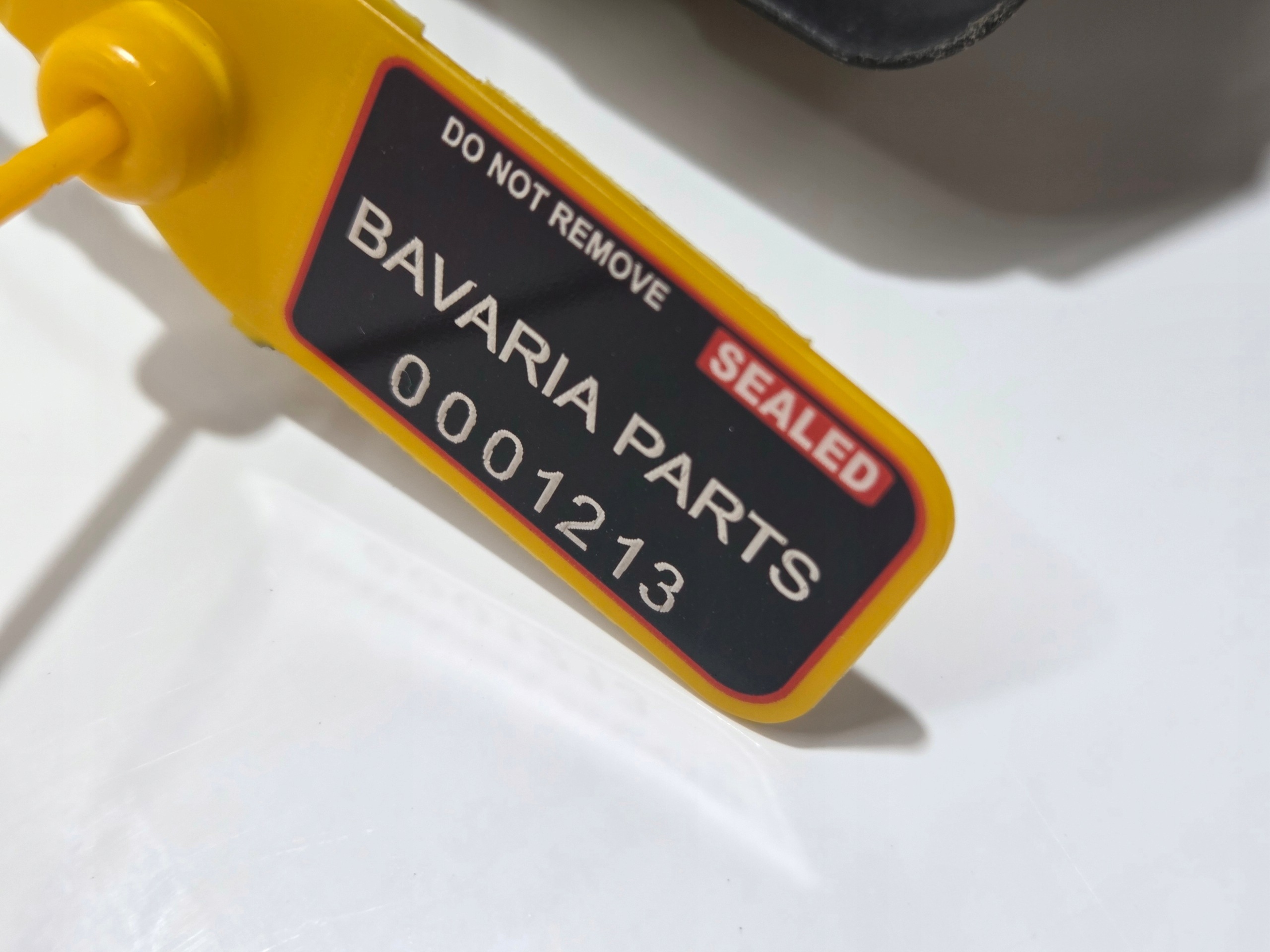 intake air for discs right BMW E60 M PAKIET 7896588