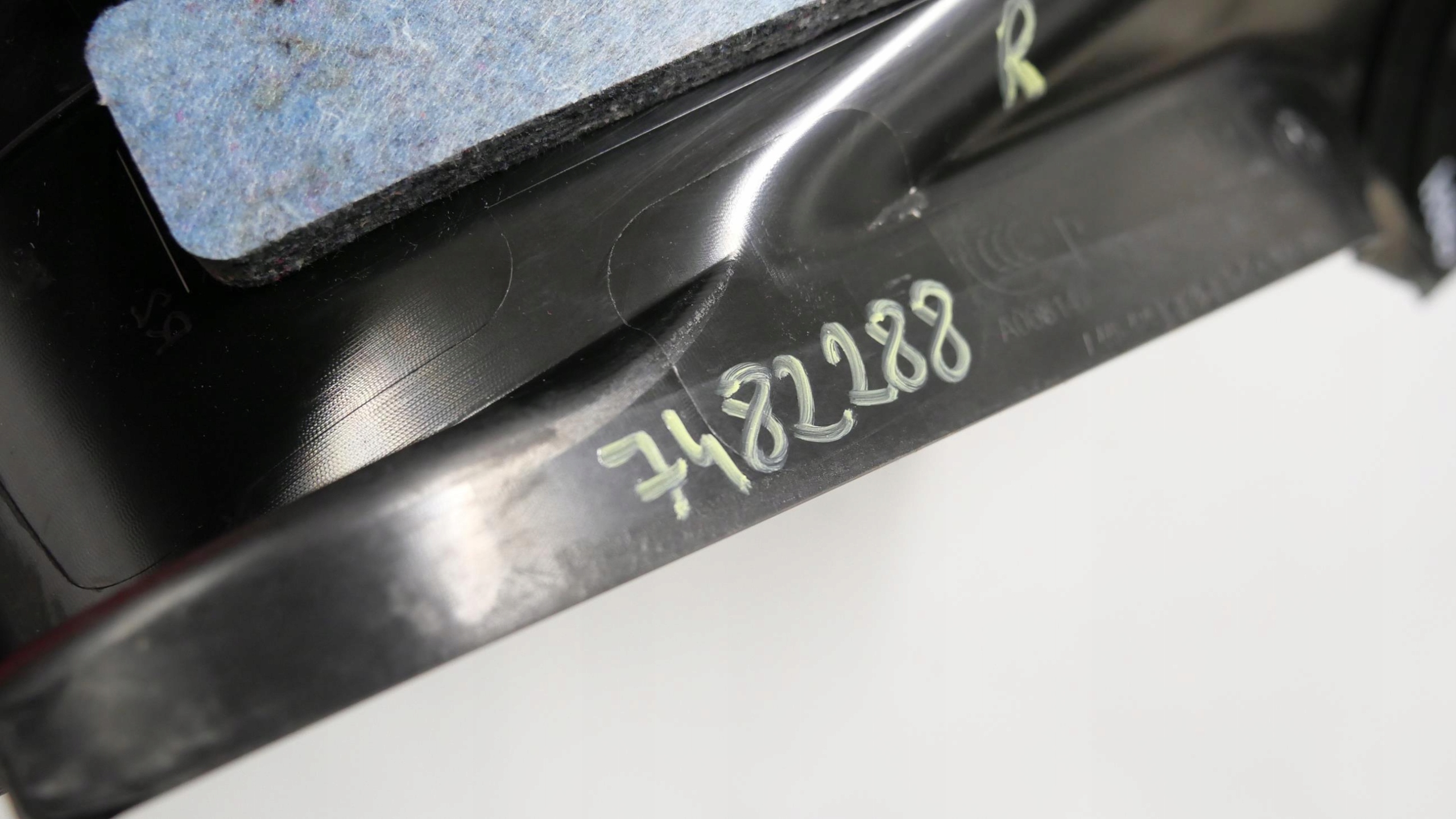 BMW G20 G21 молдинг защита порога задний правый 7446424