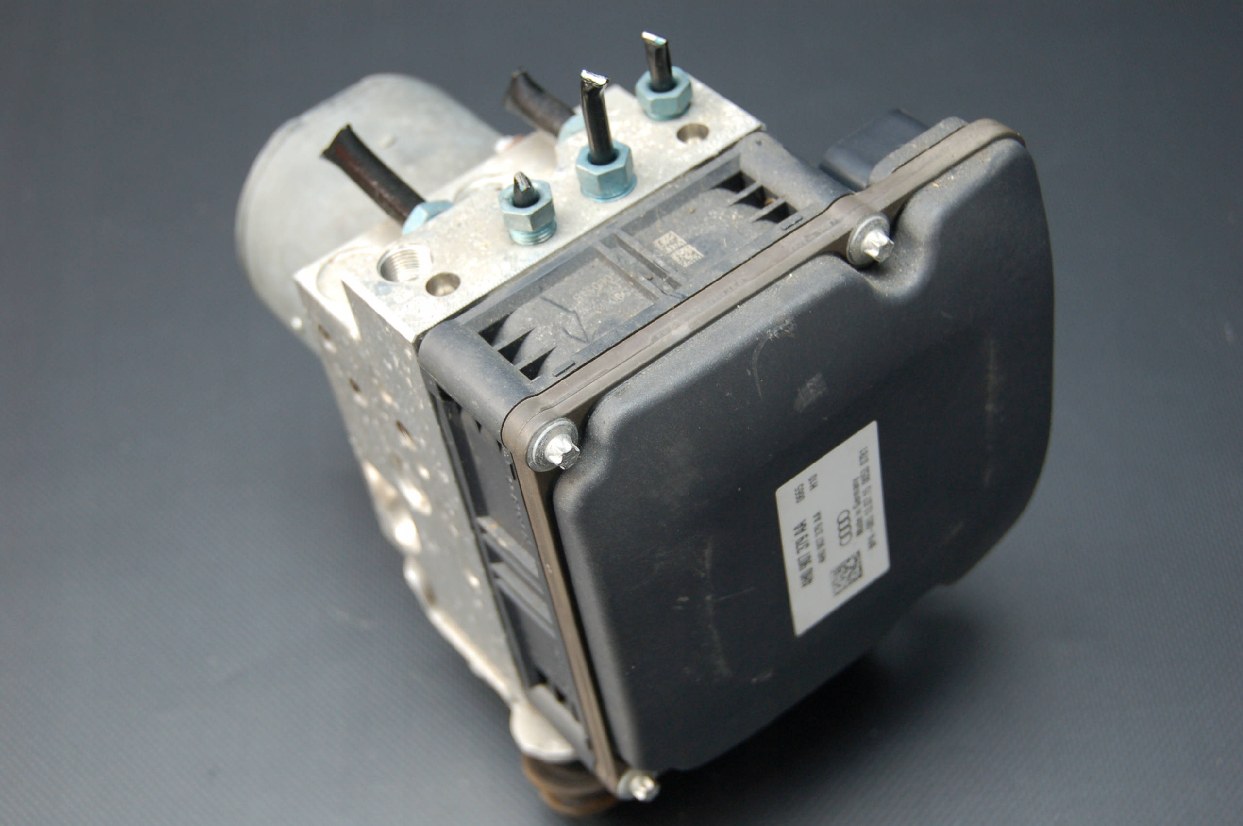 Насос ABS контроллер Audi A8 D4 Lift 4h0907379aa