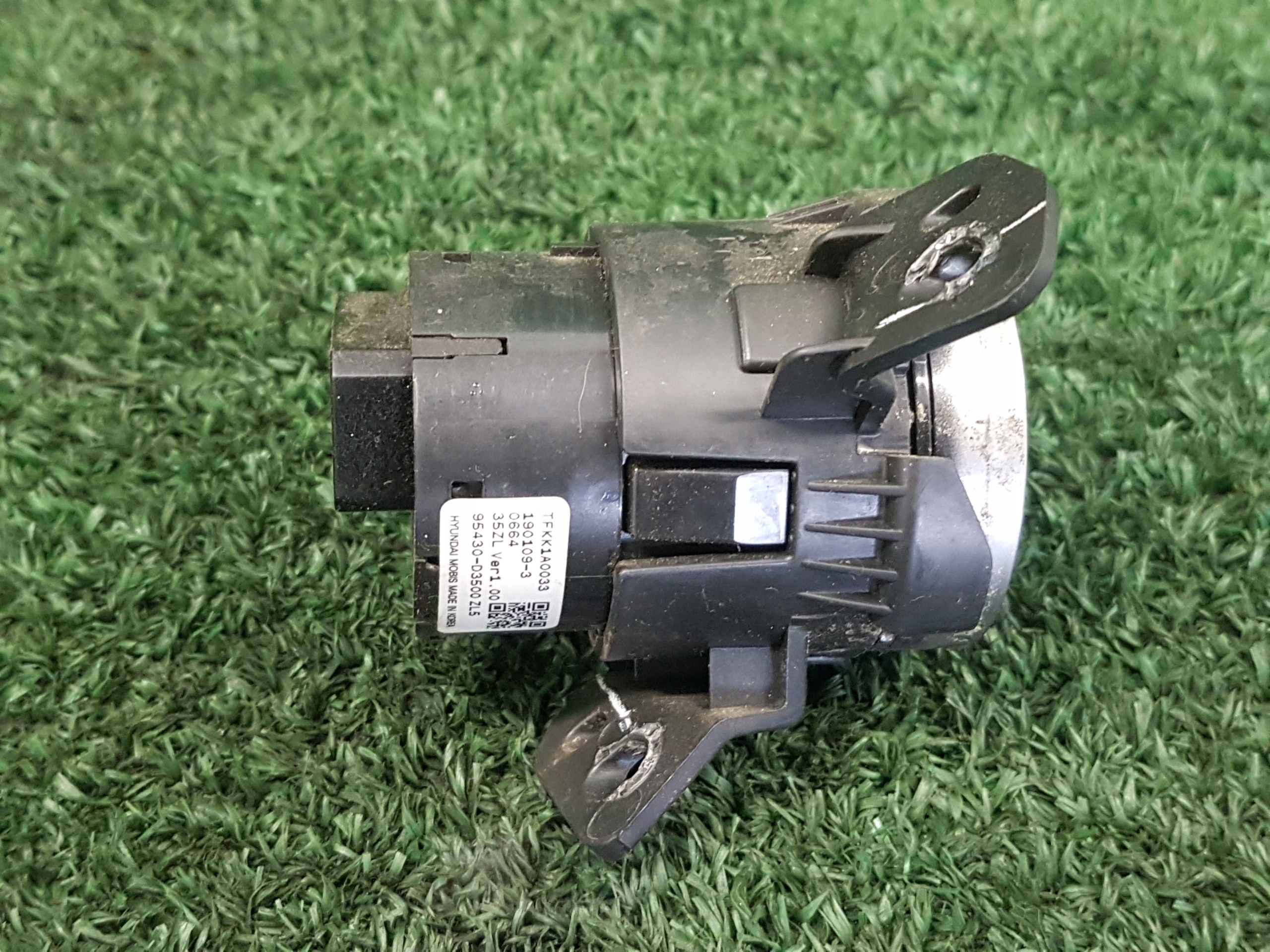 button START STOP HYUNDAI TUCSON III 95430-D3500 2018