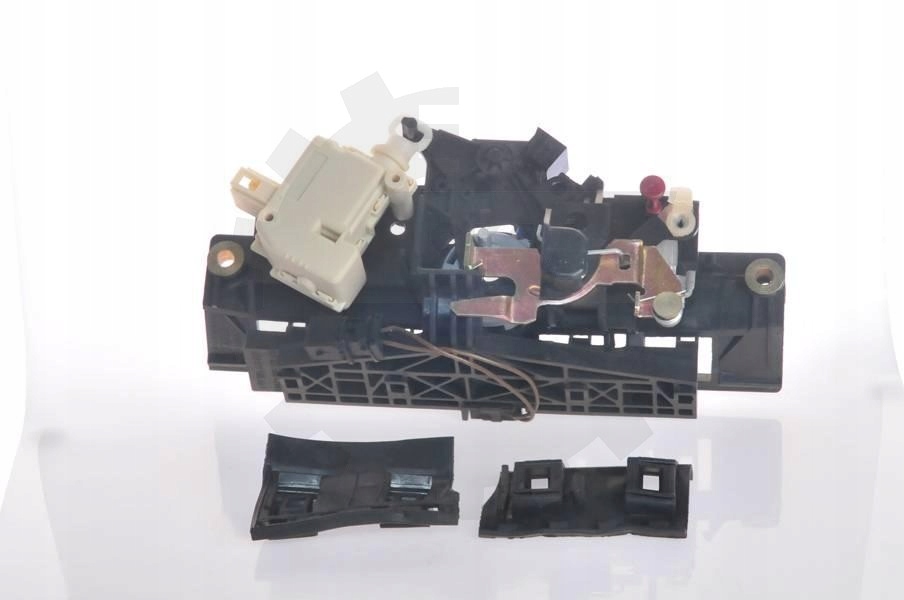 ZAMEK TYLNEJ KLAPY AUDI A6 C5