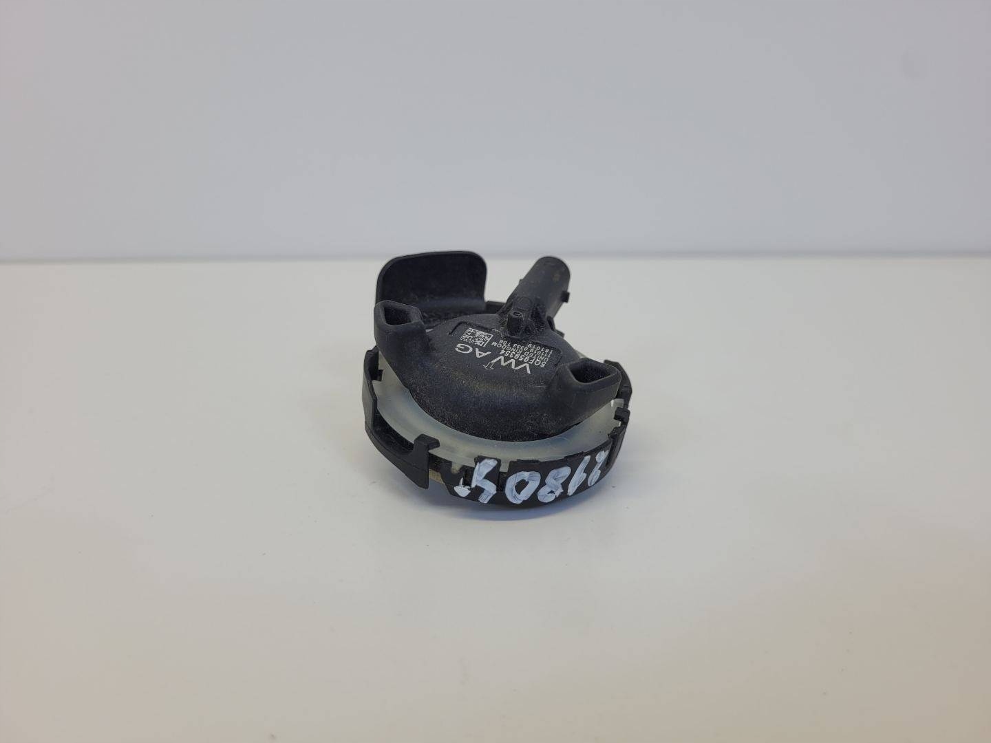 Crashsensor Drucksensor heck nizej SEAT Arona 2020 5QF959354