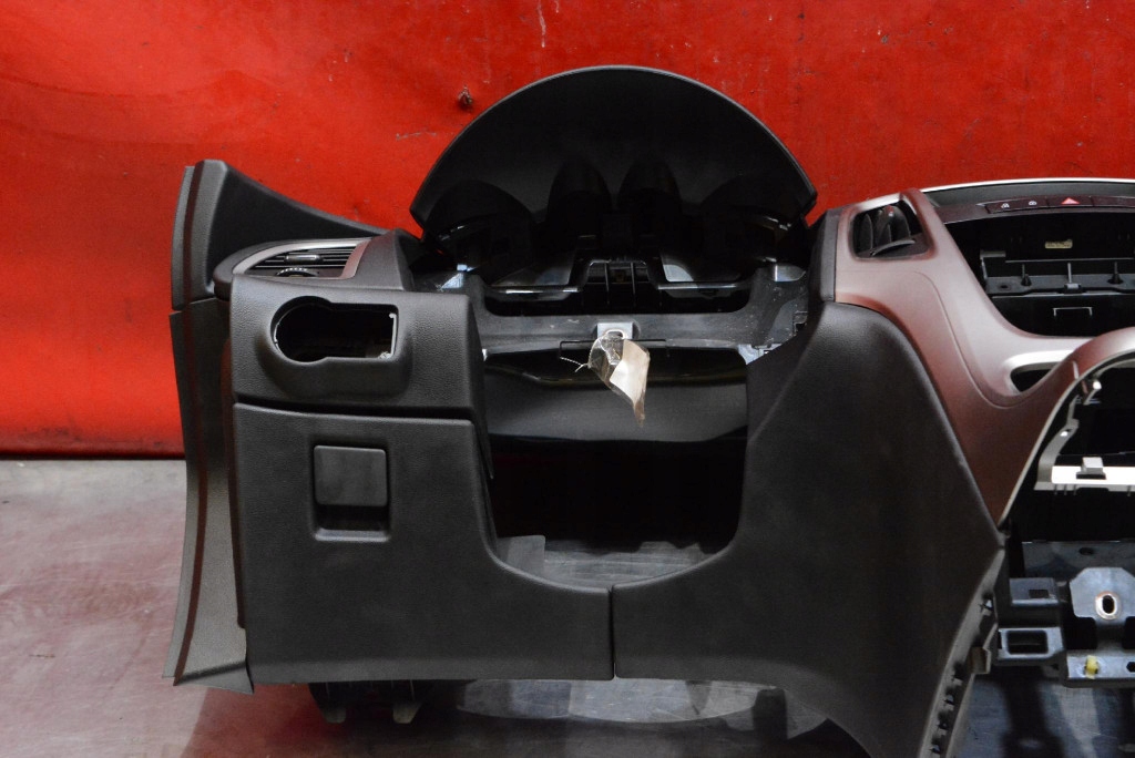 dashboard instrument panel console cockpit airbag EU OPEL ASTRA 4 IV J 09-12