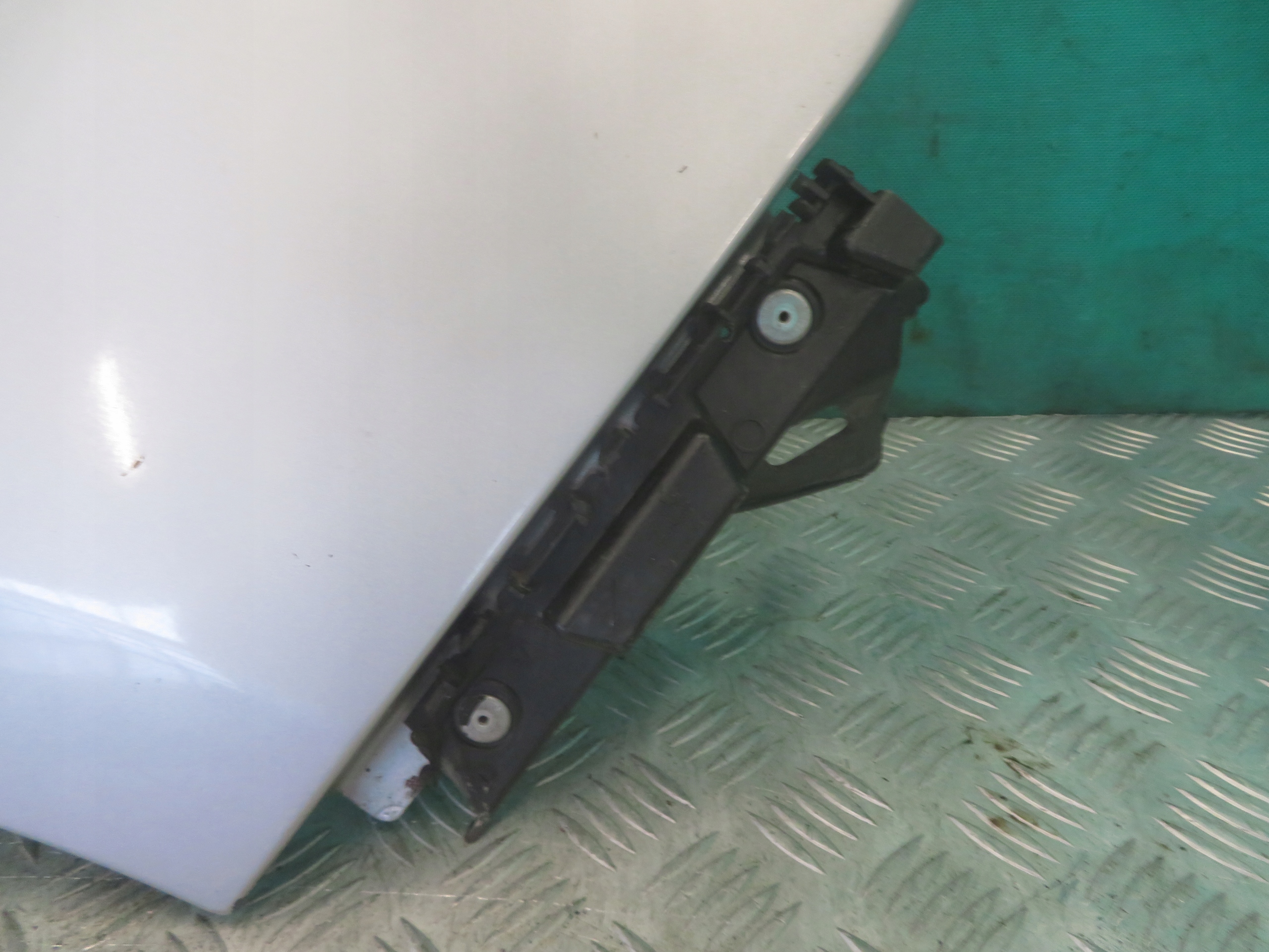 fender right front OPEL VIVARO RENAULT TRAFIC 15R