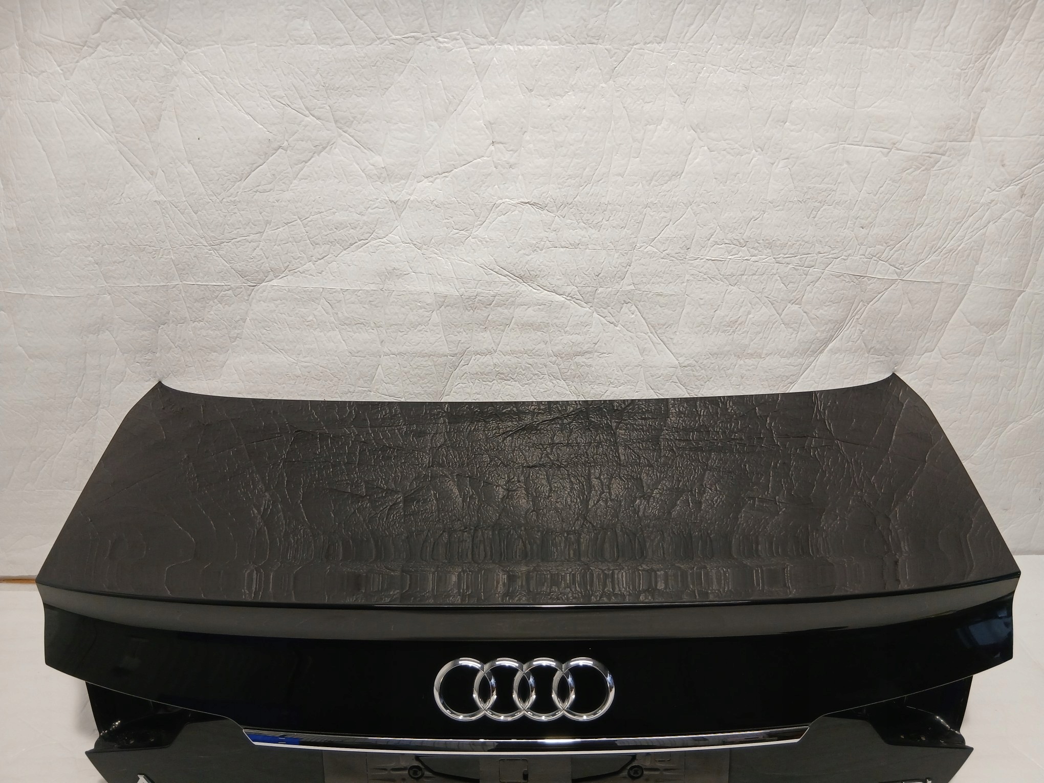 AUDI A4 B9 LIFT sedan trunk door boot LY9T