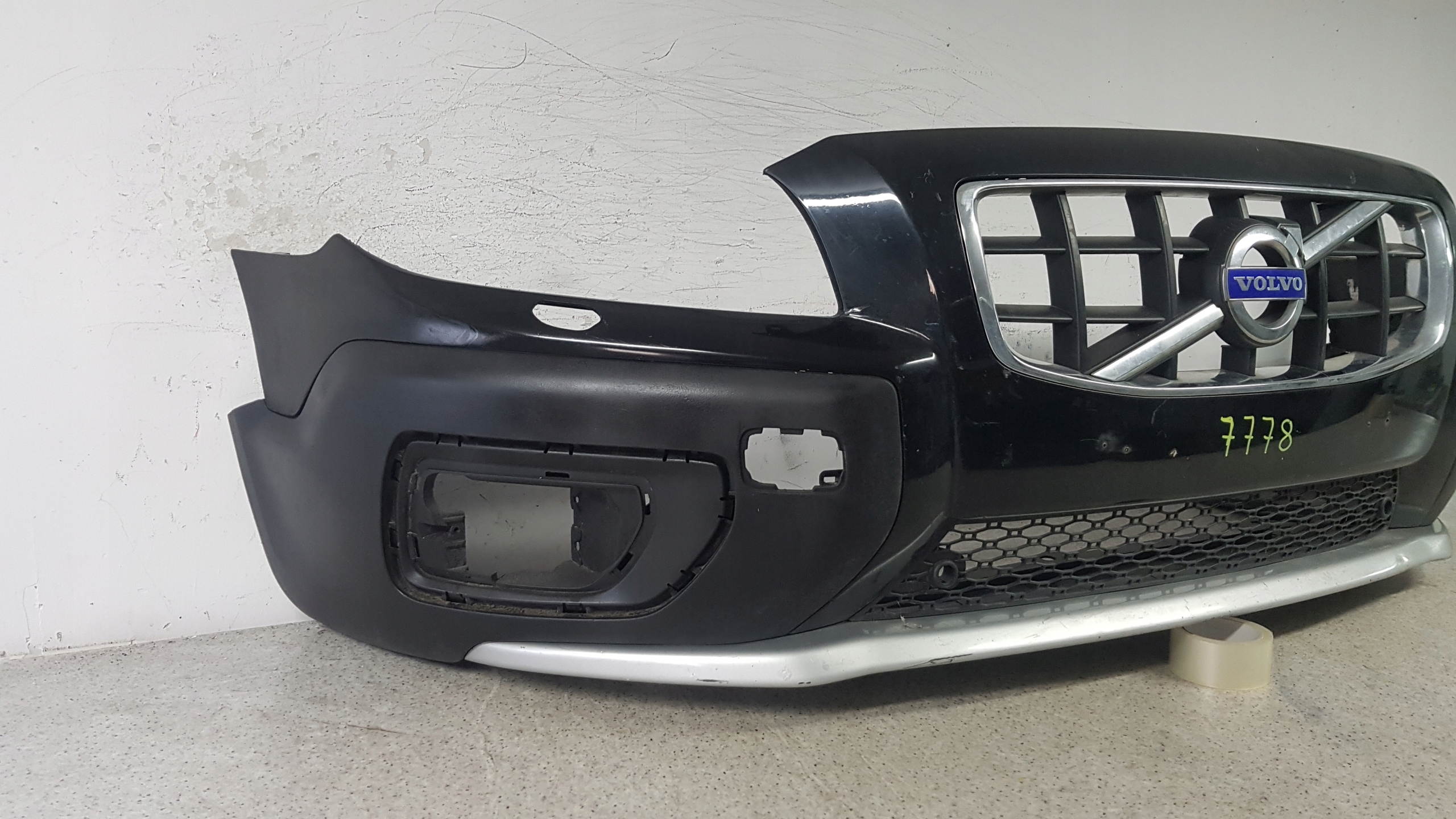 VOLVO XC70 XC 70 LIFT 2007 - bumper front 7778