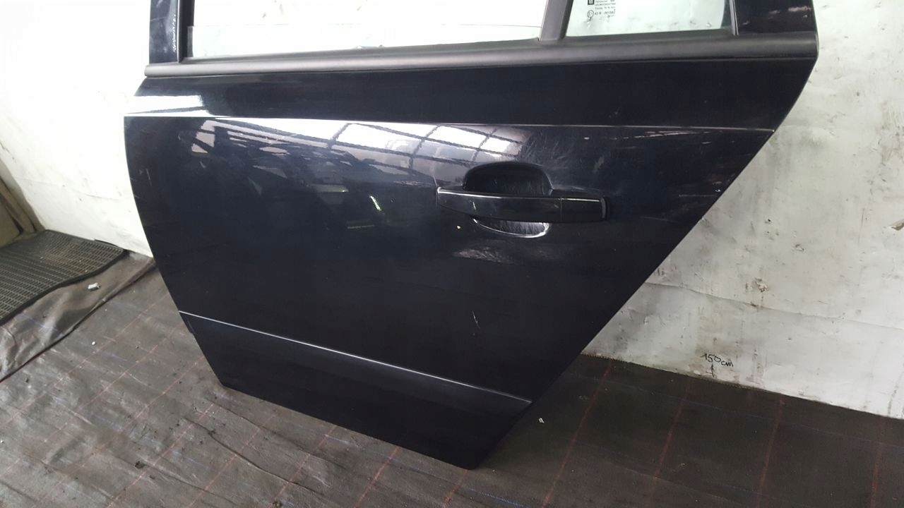 door rear part rear. left Opel Astra H Z20R