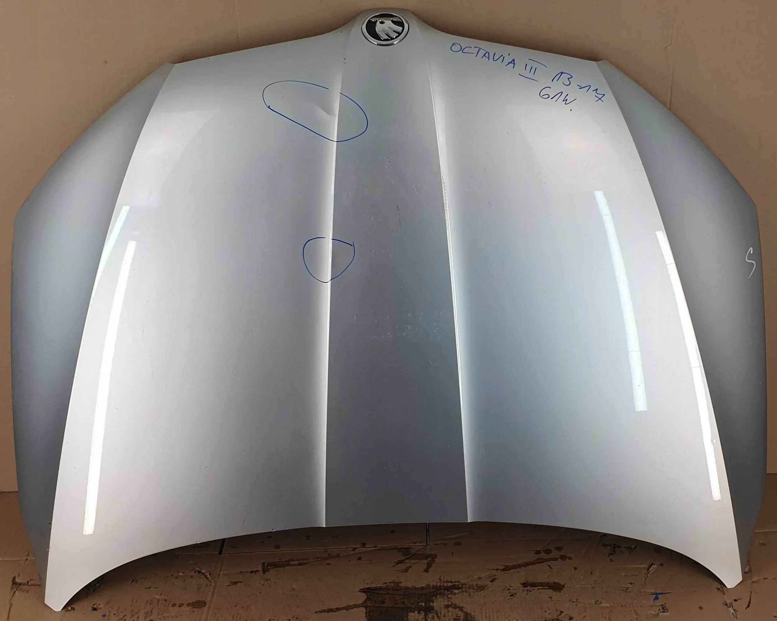 Skoda Octavia Mk3 (5E) bonnet $